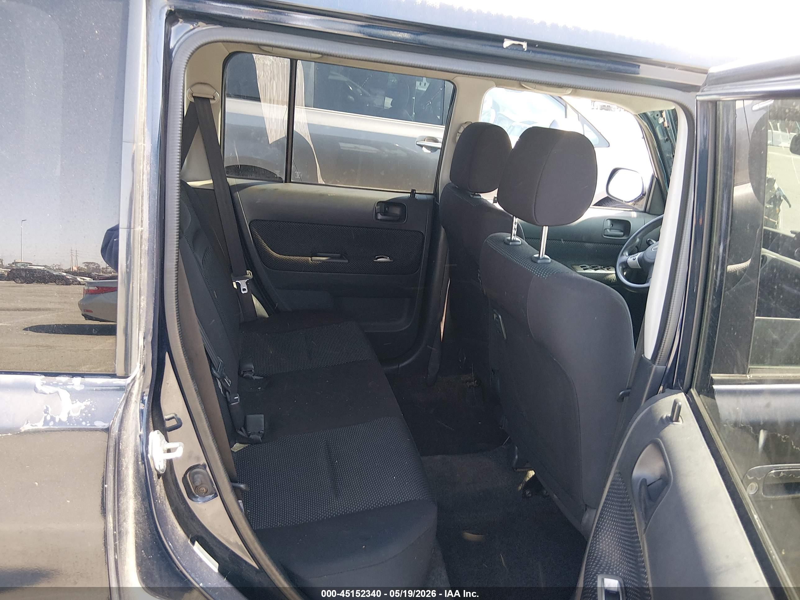 SCION XB image 8