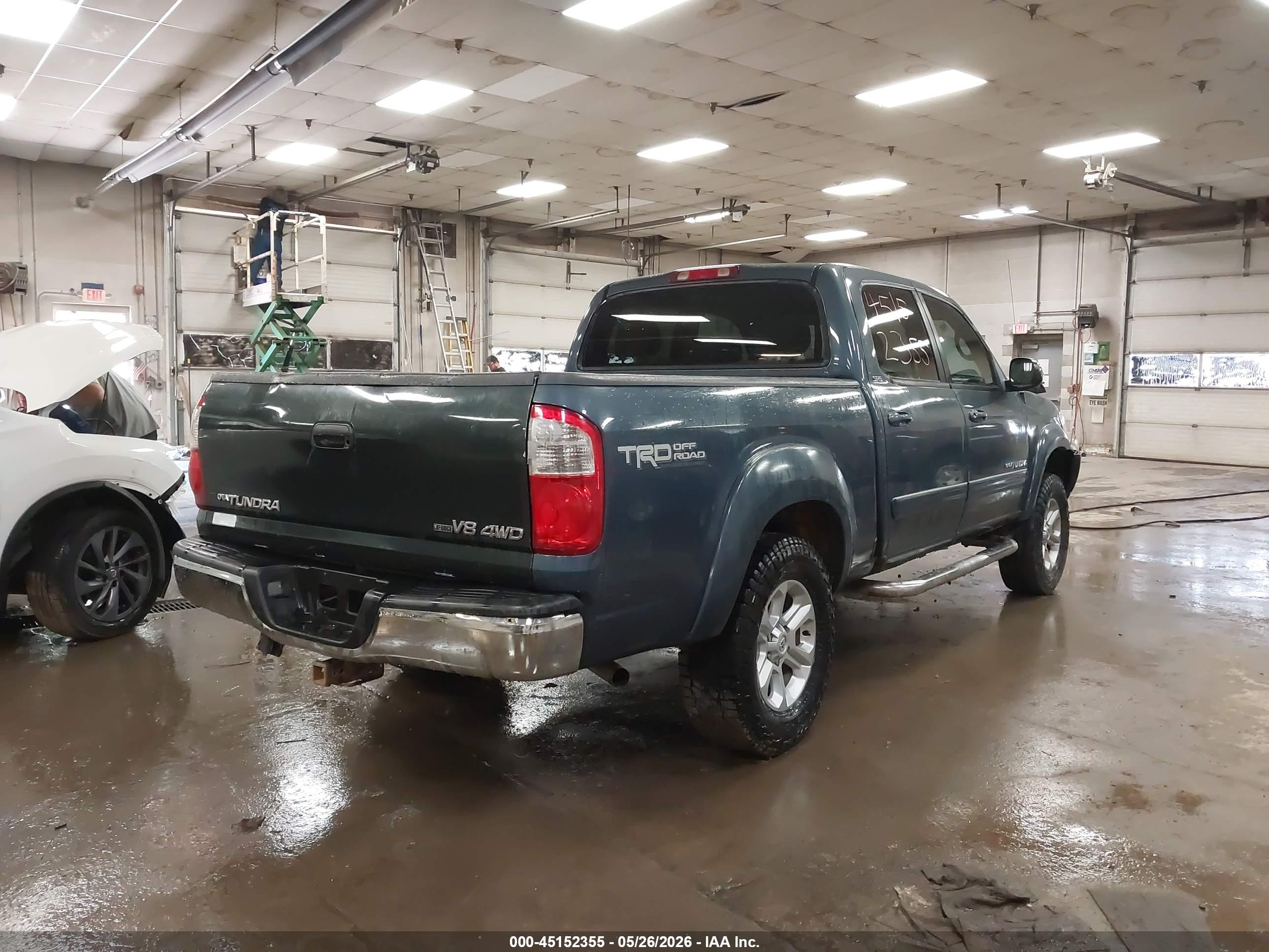 TOYOTA TUNDRA image 4