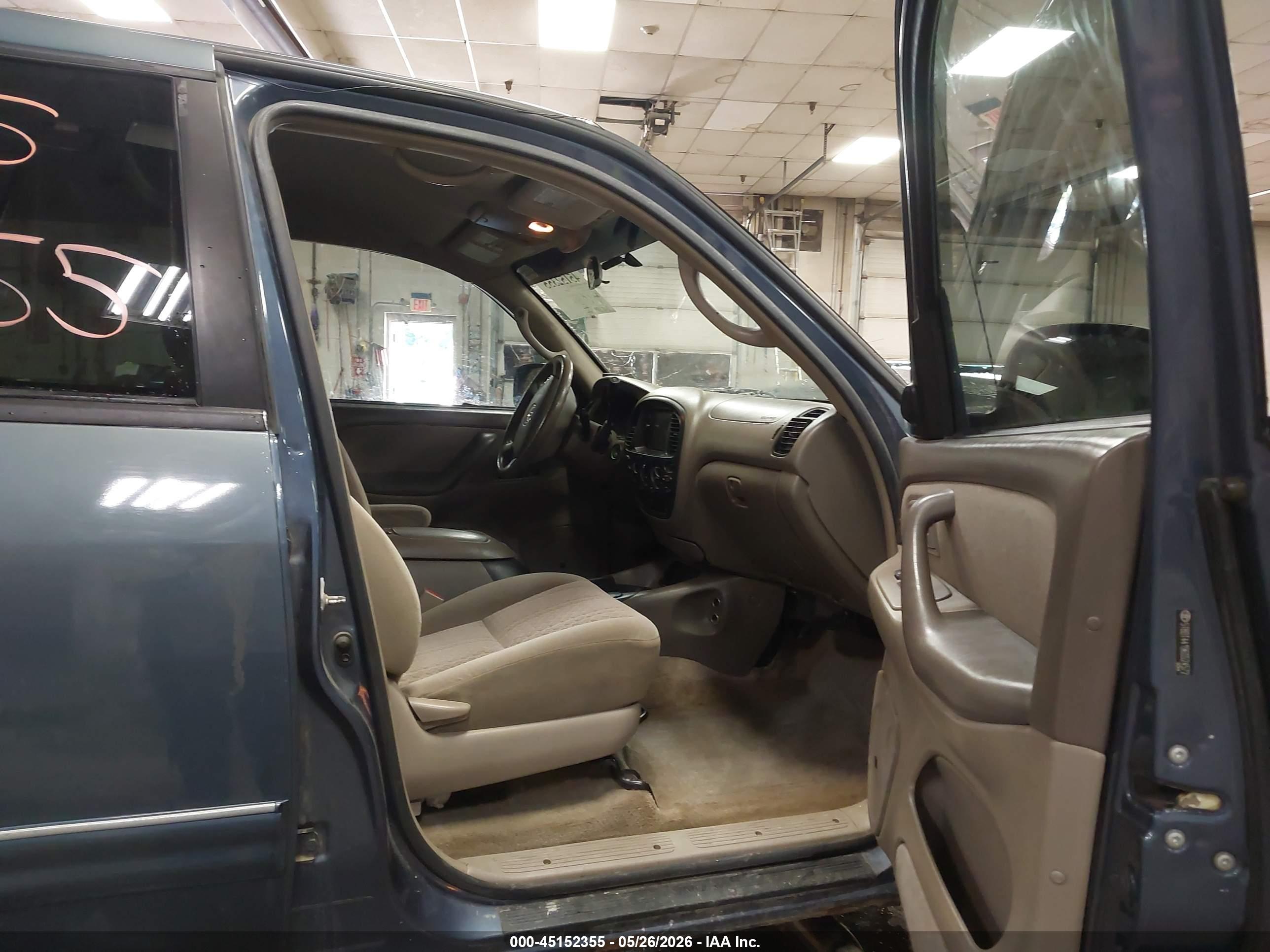 TOYOTA TUNDRA image 5