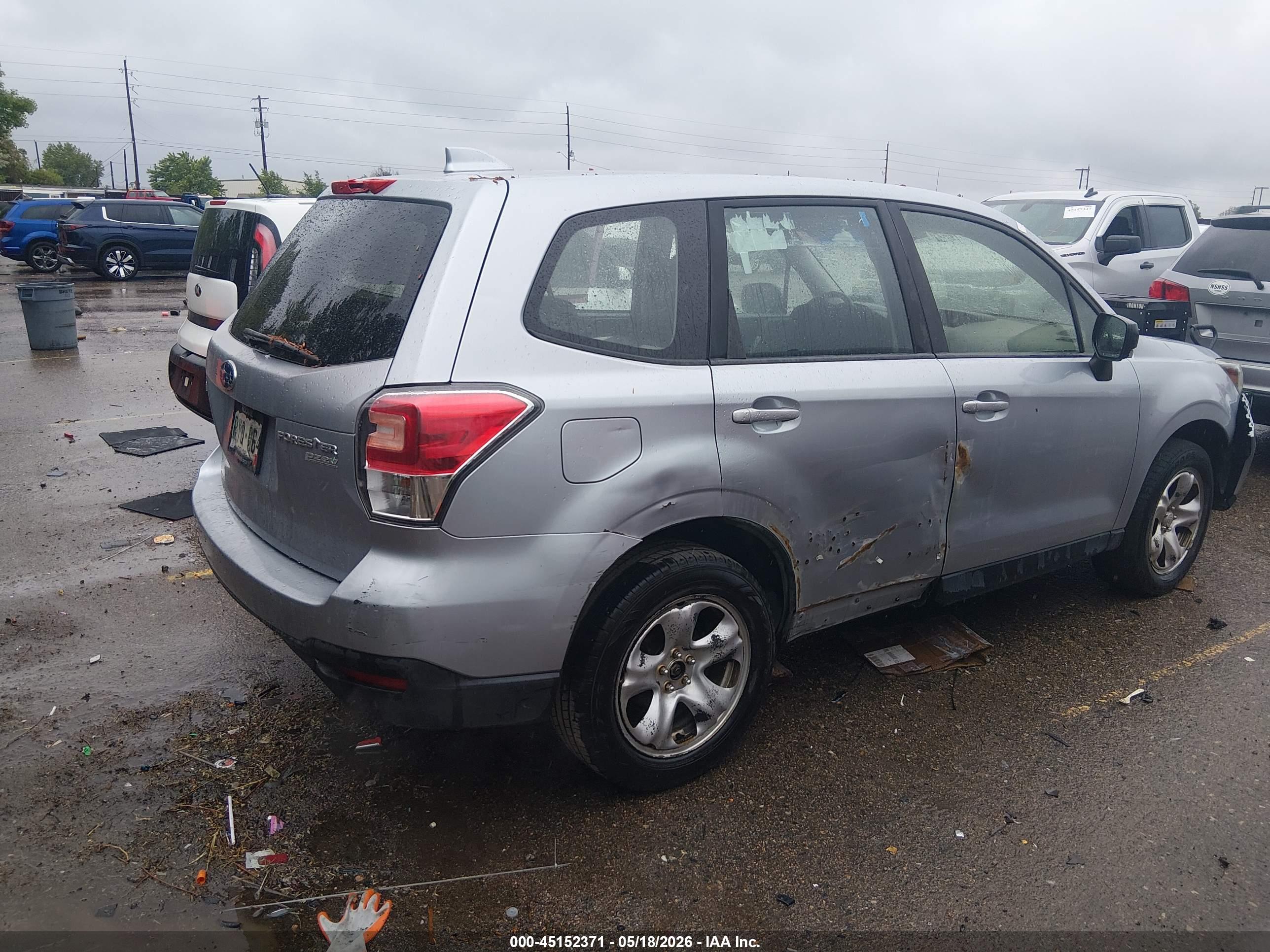SUBARU FORESTER image 4