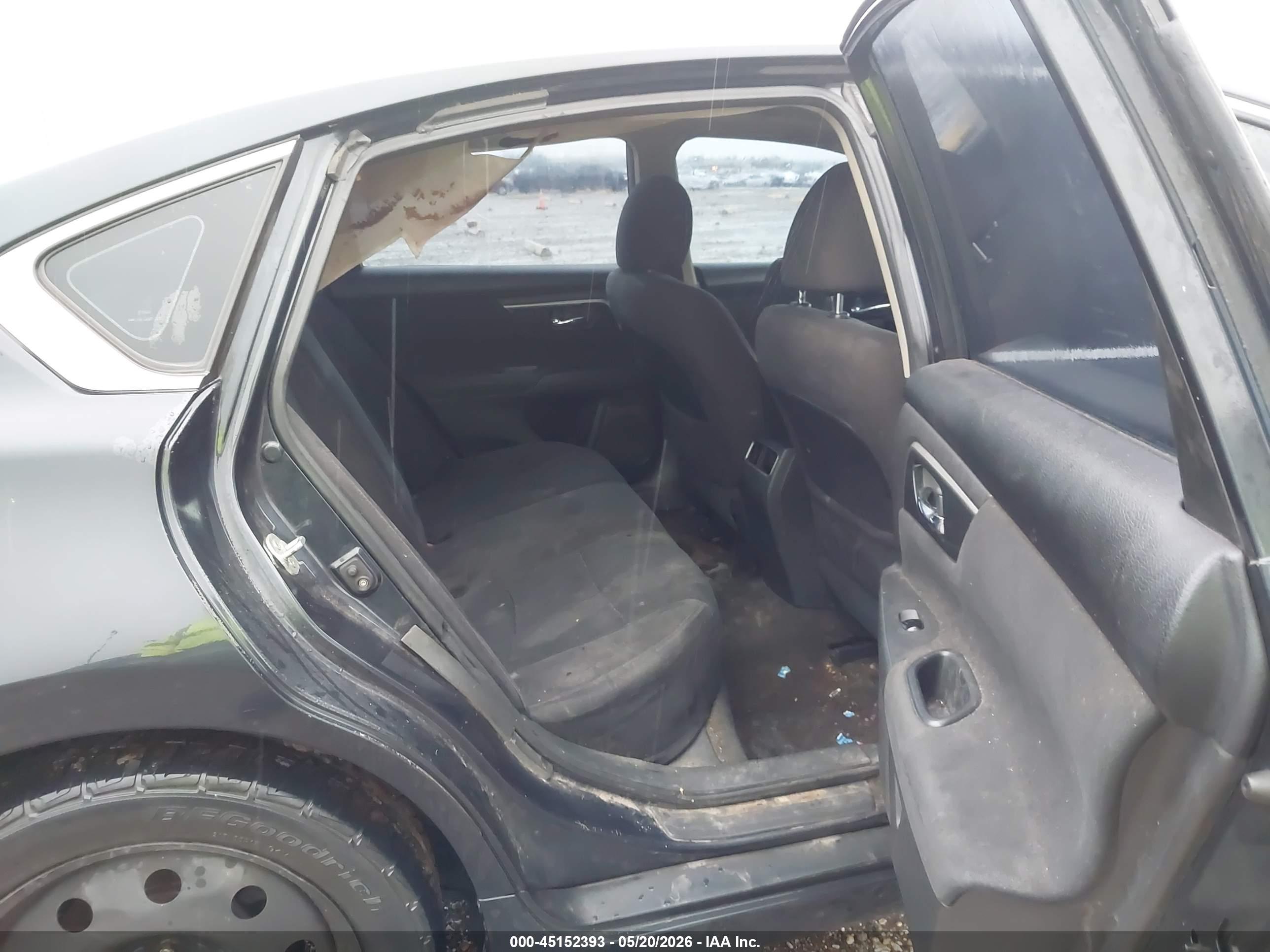 NISSAN ALTIMA image 8