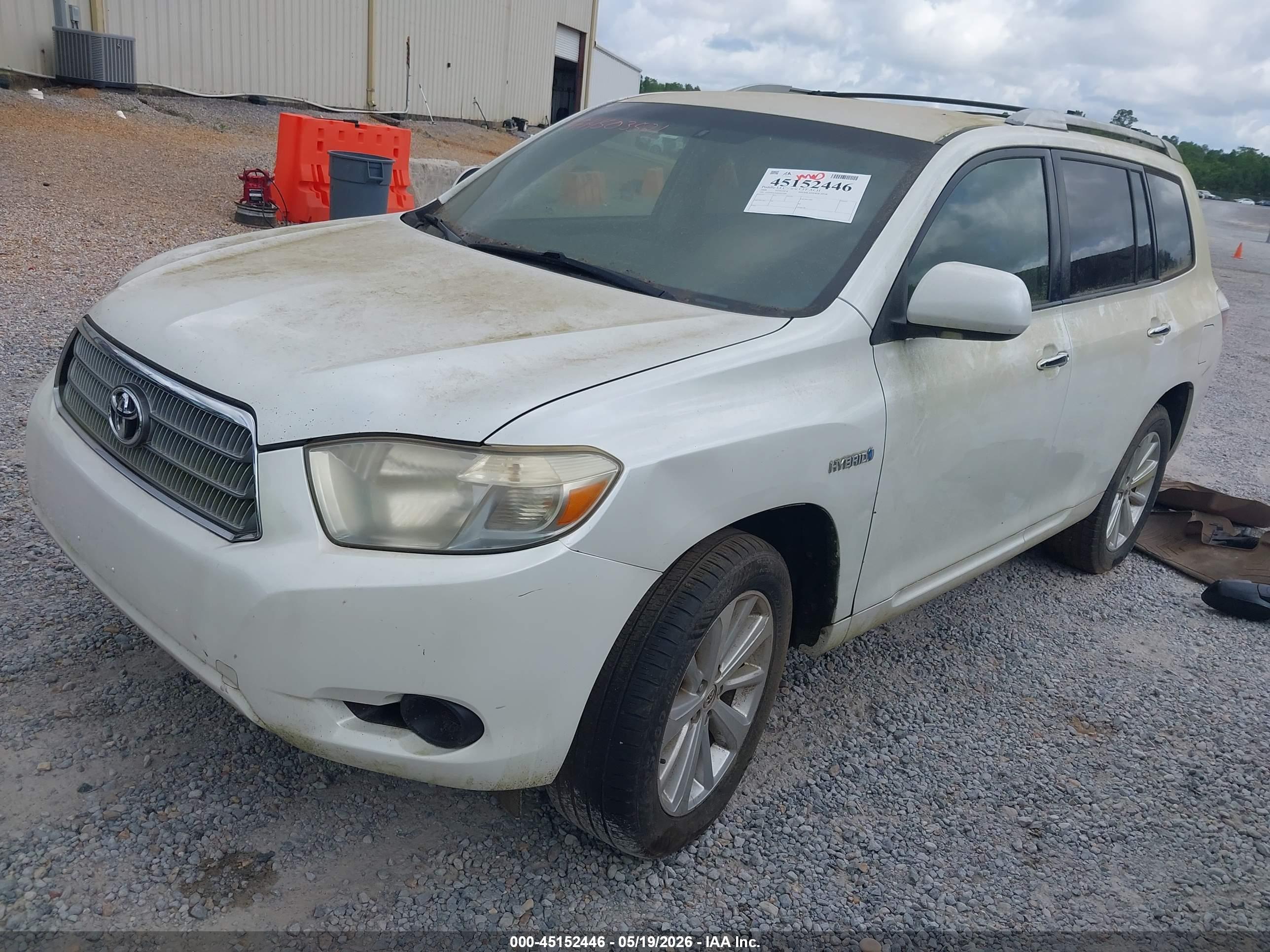 TOYOTA HIGHLANDER image 2