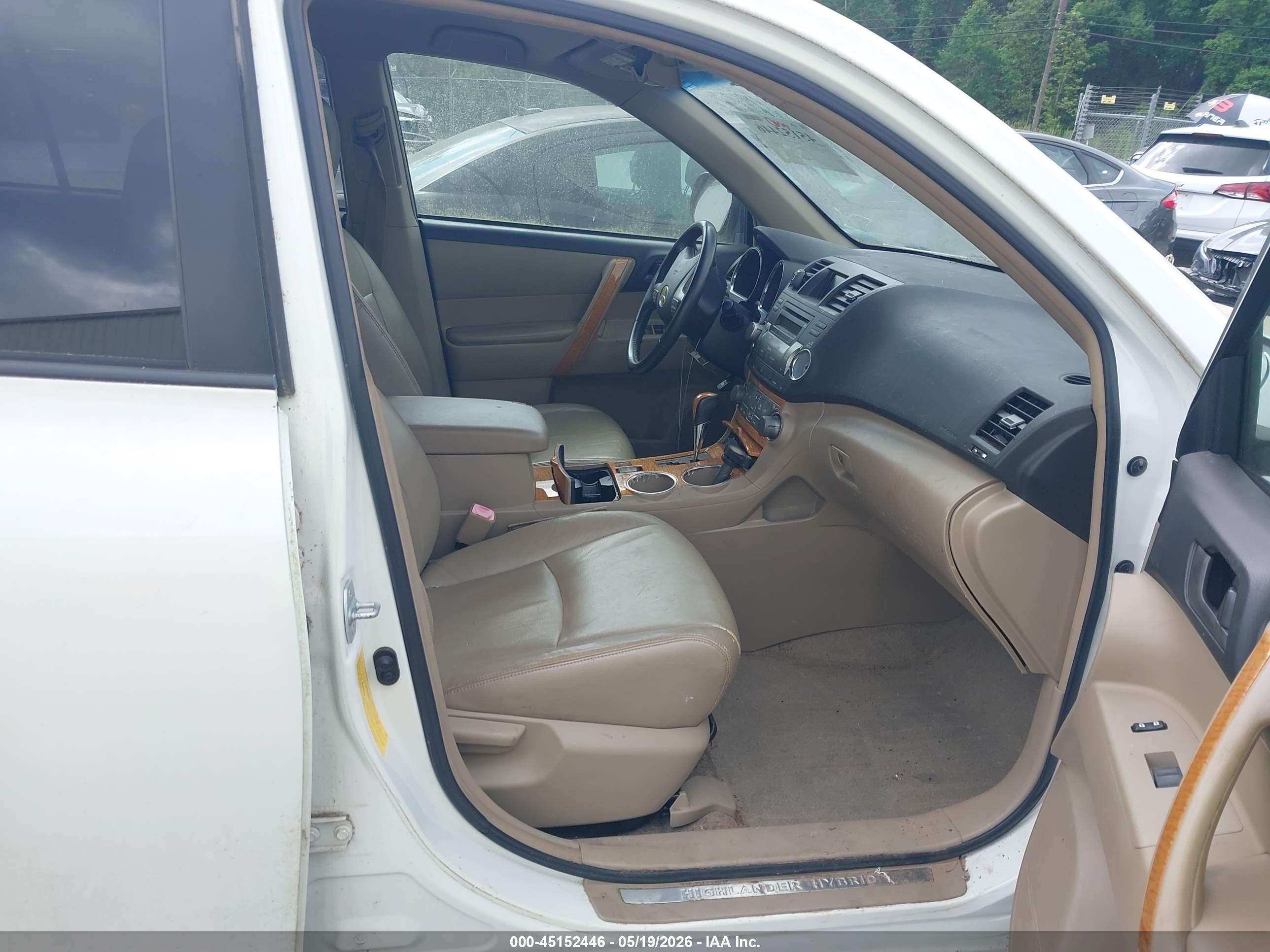 TOYOTA HIGHLANDER image 5