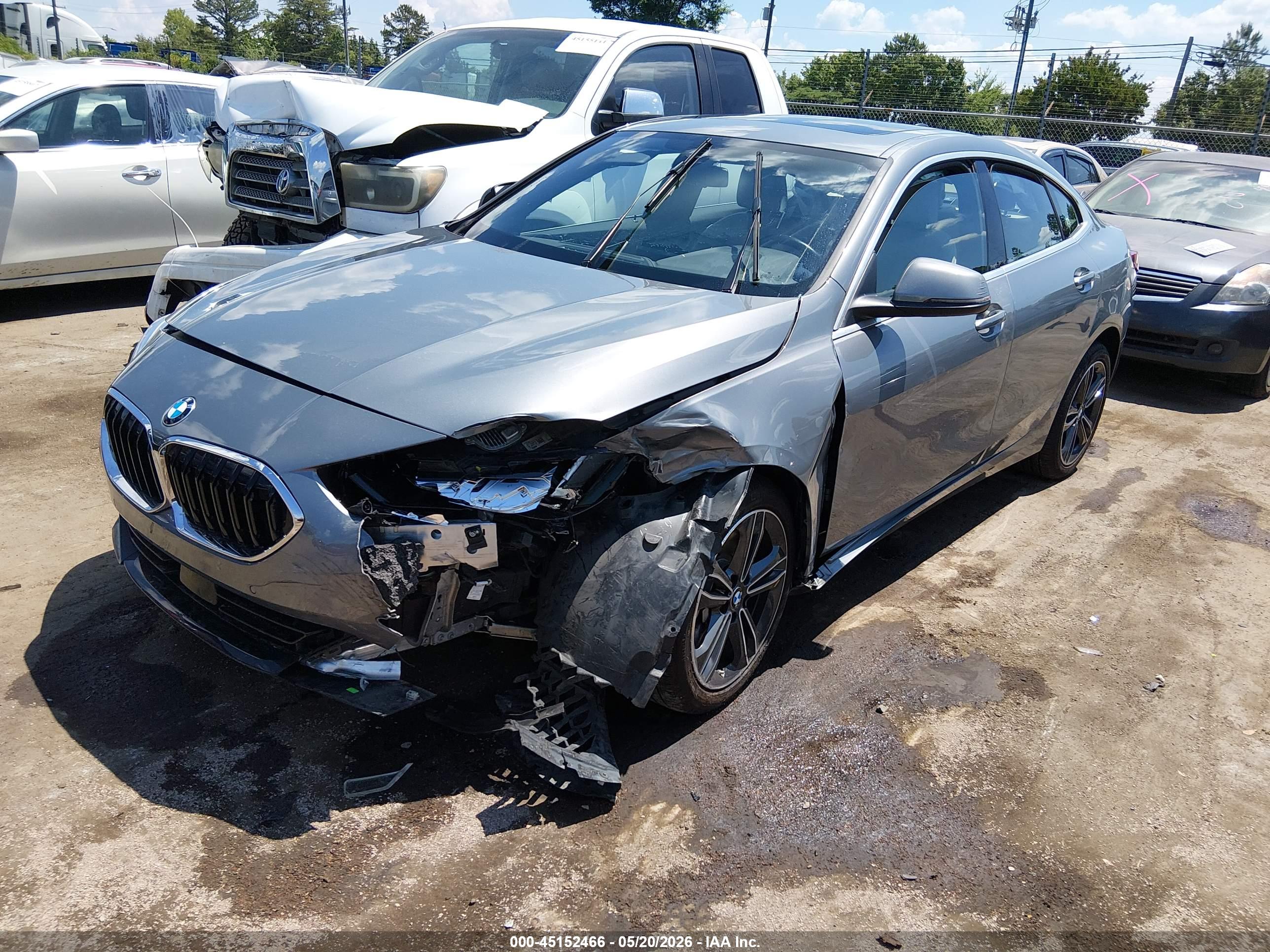 BMW 228 image 2