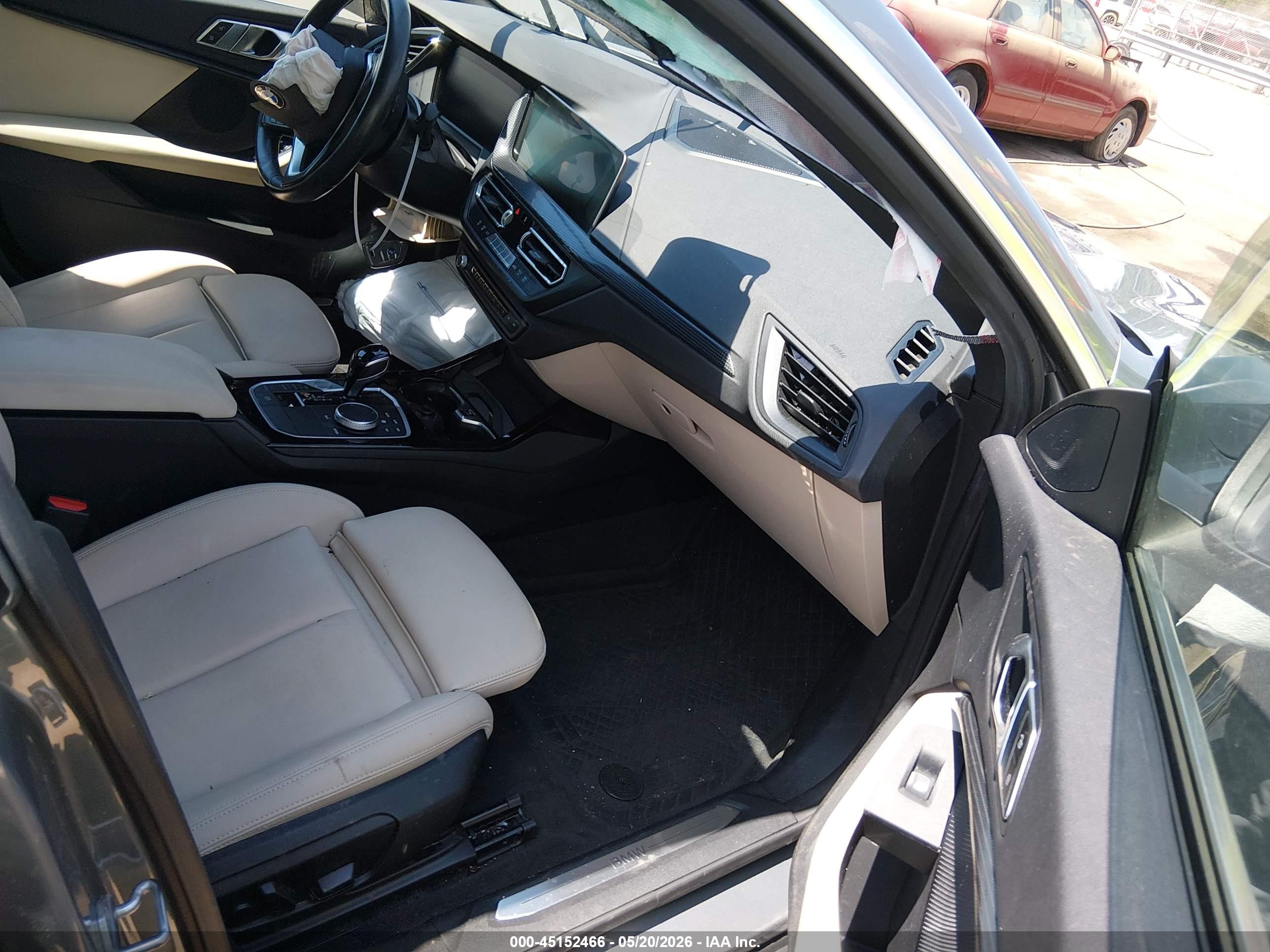 BMW 228 image 5