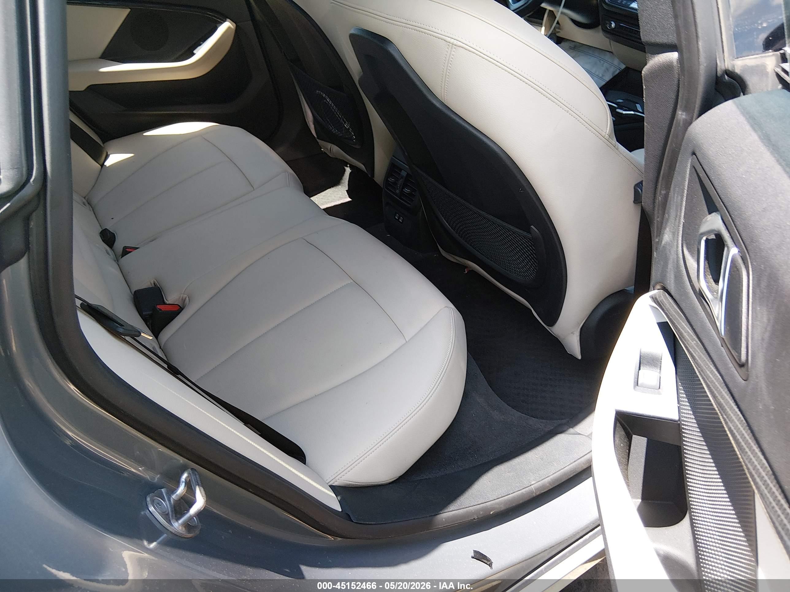 BMW 228 image 8
