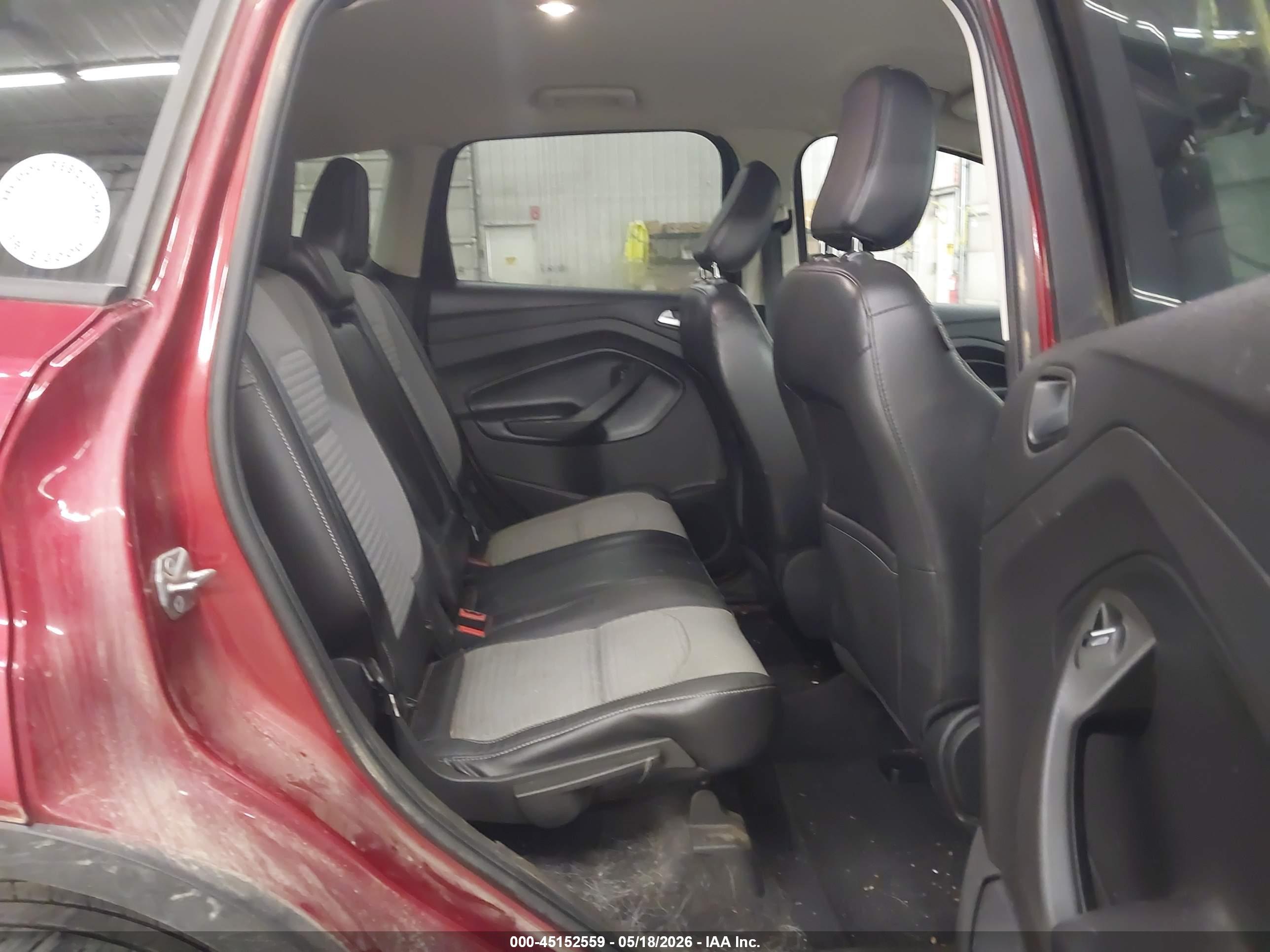 FORD ESCAPE image 8