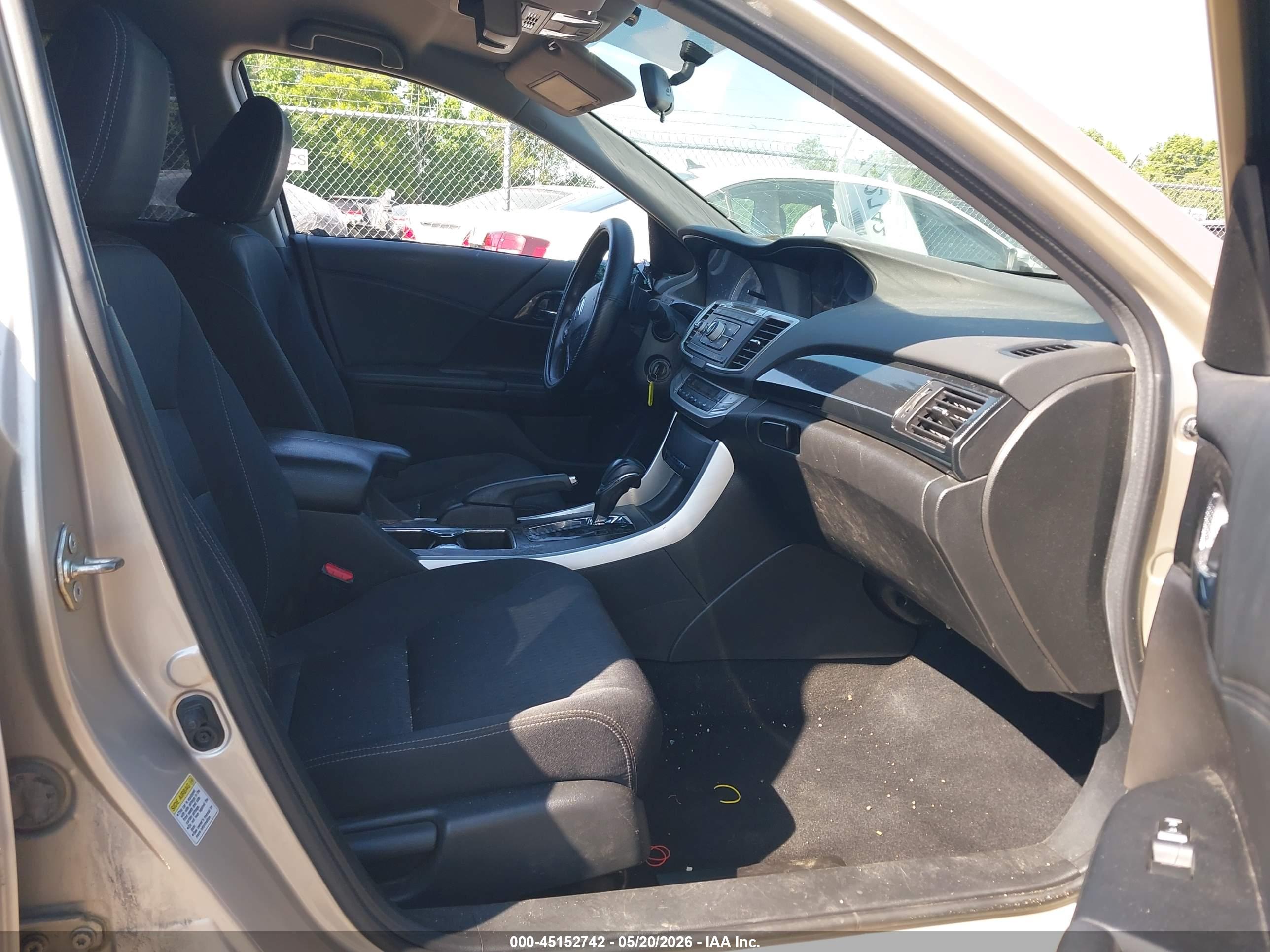 HONDA ACCORD image 5