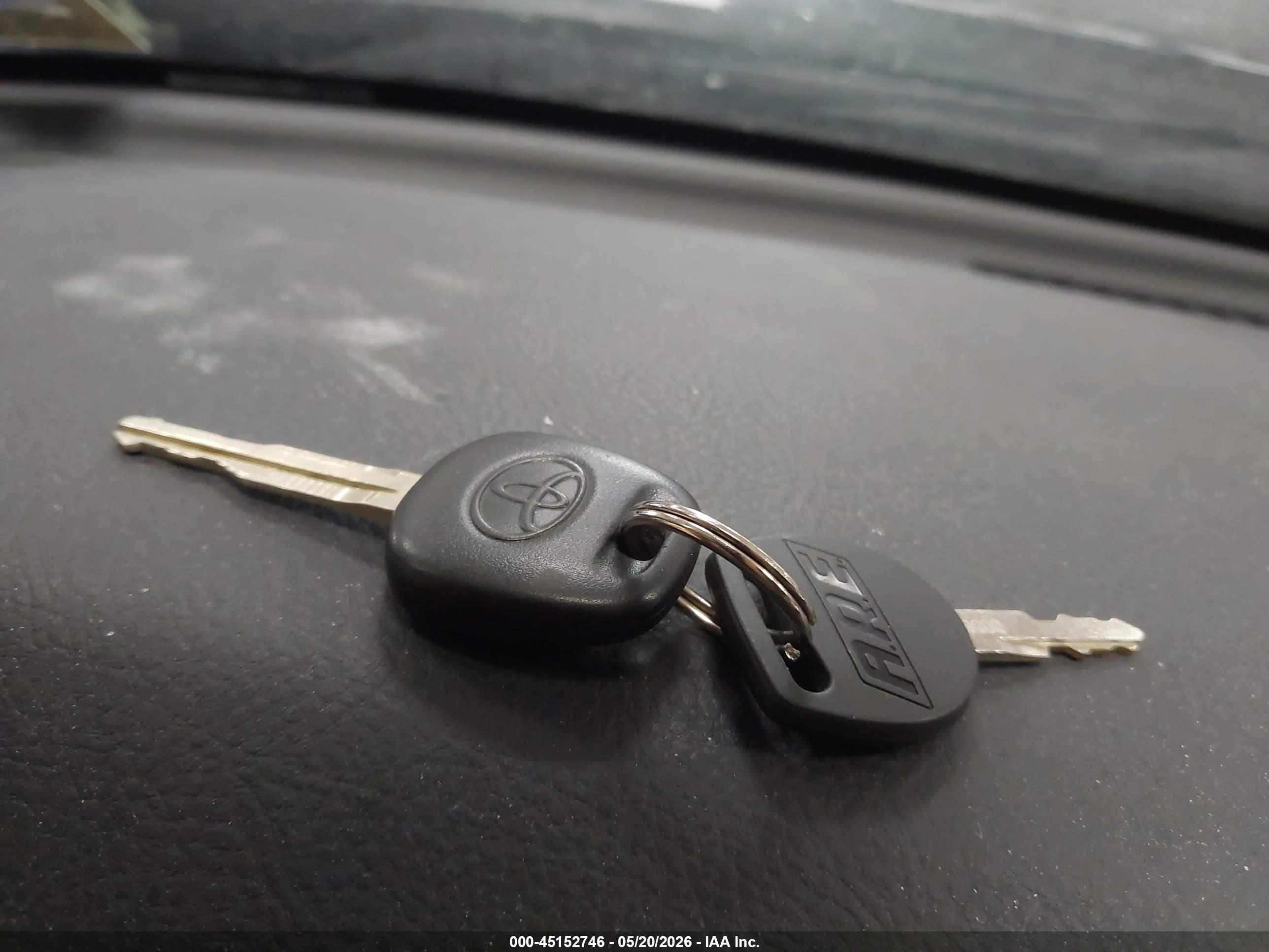 TOYOTA TACOMA image 11
