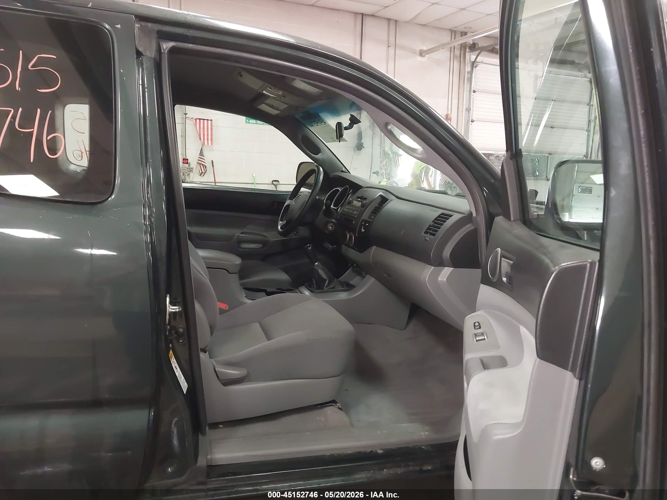 TOYOTA TACOMA image 5