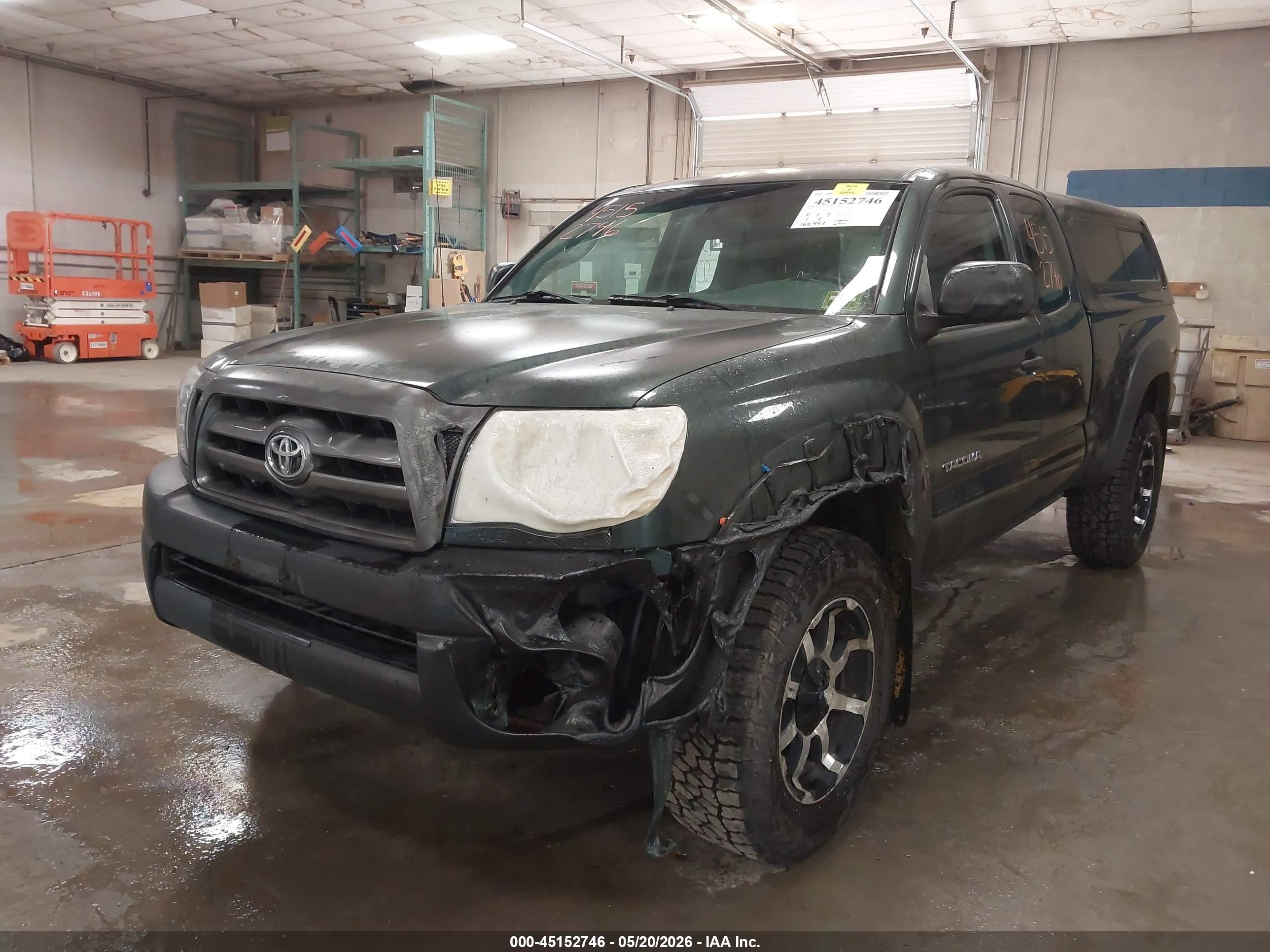 TOYOTA TACOMA image 6