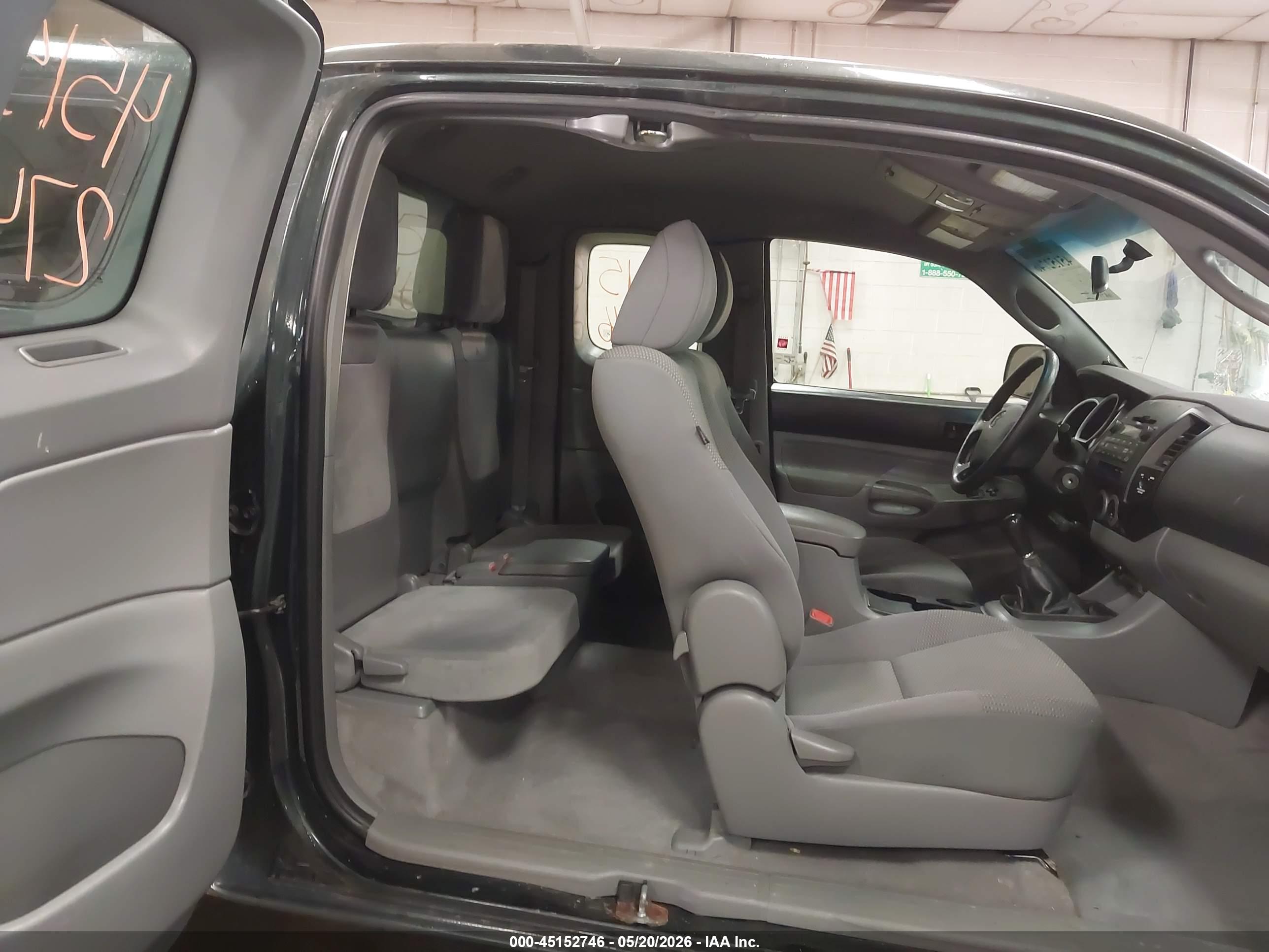 TOYOTA TACOMA image 8