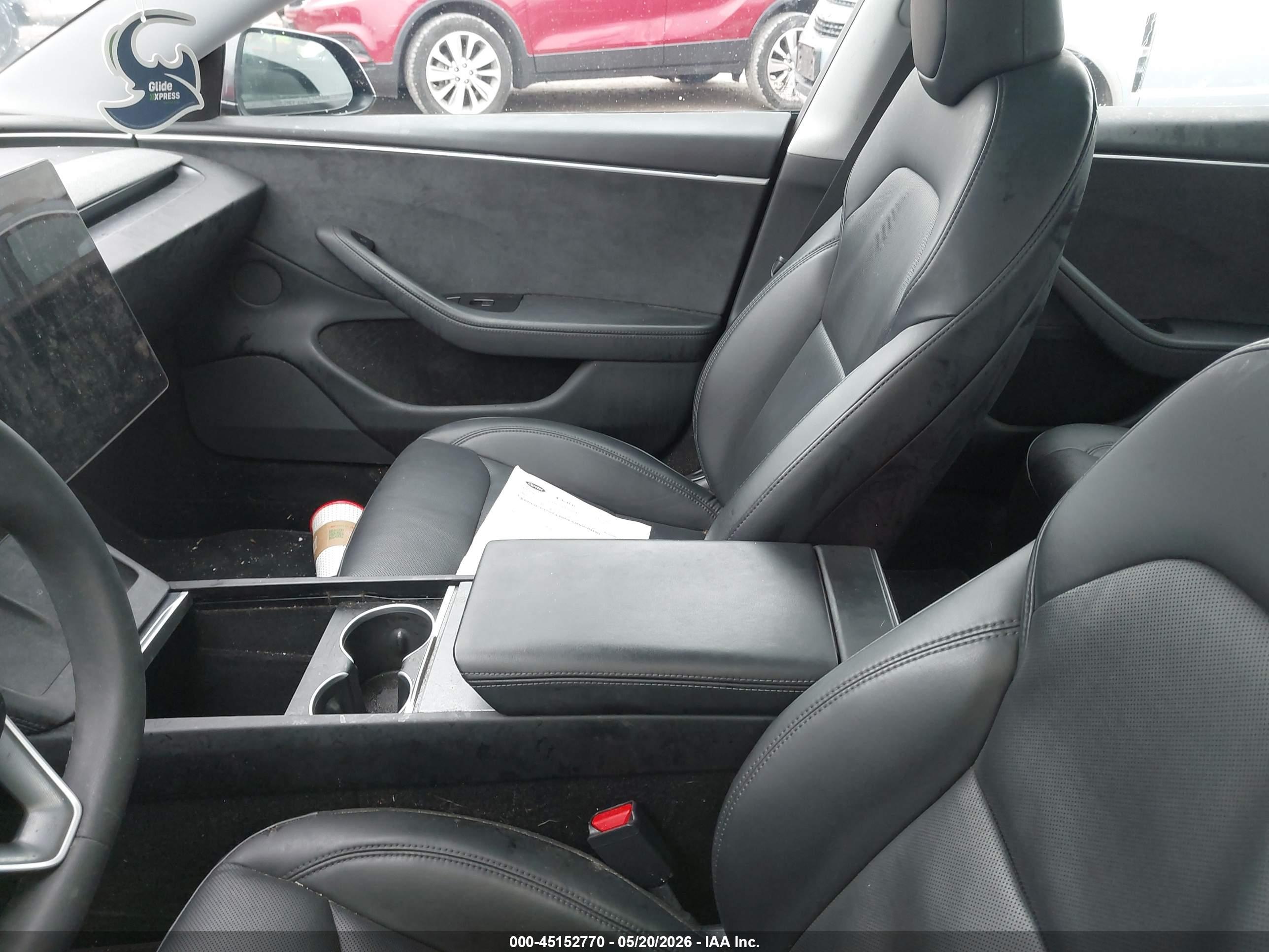 TESLA MODEL image 8
