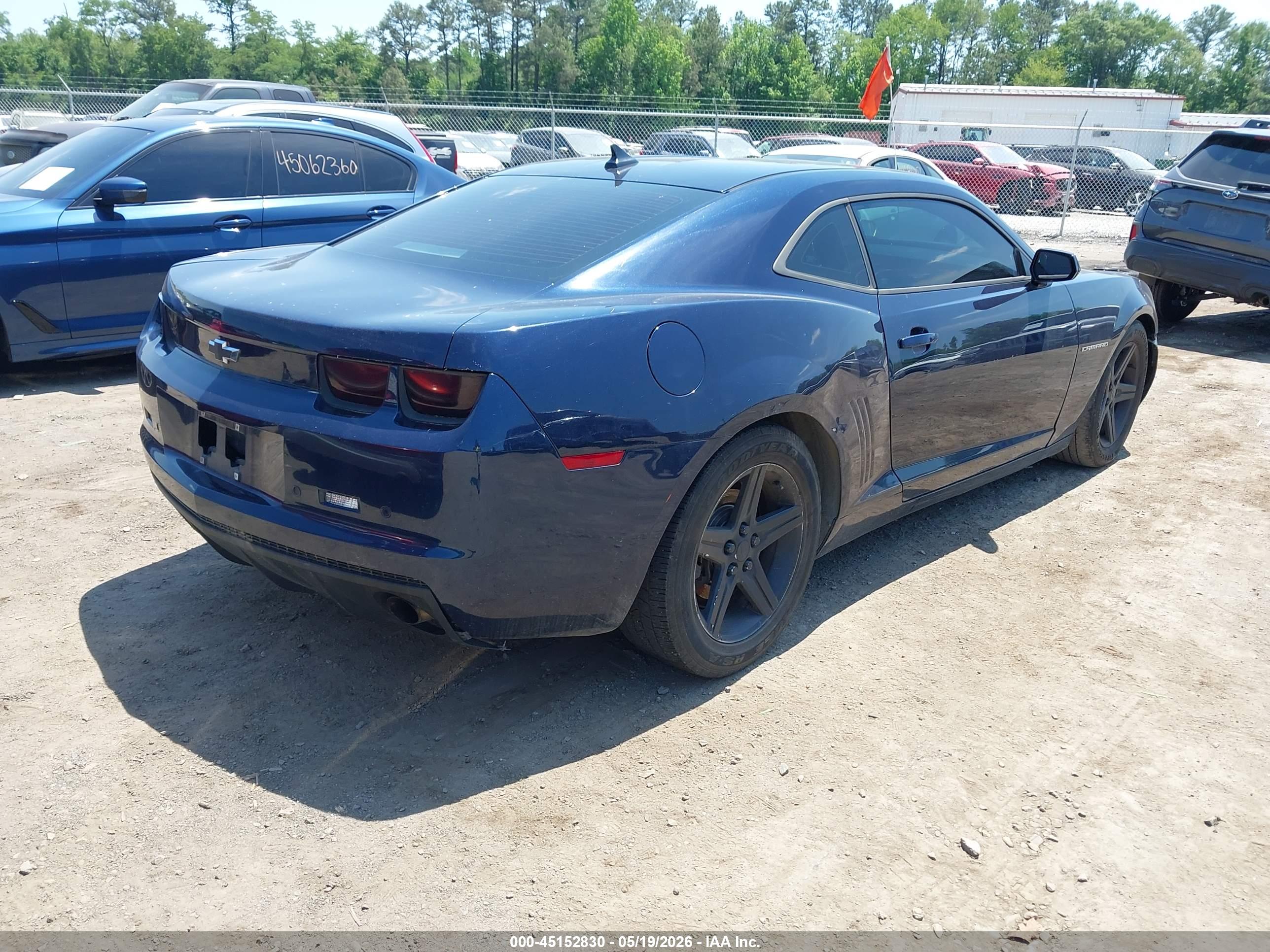 CHEVROLET CAMARO image 4