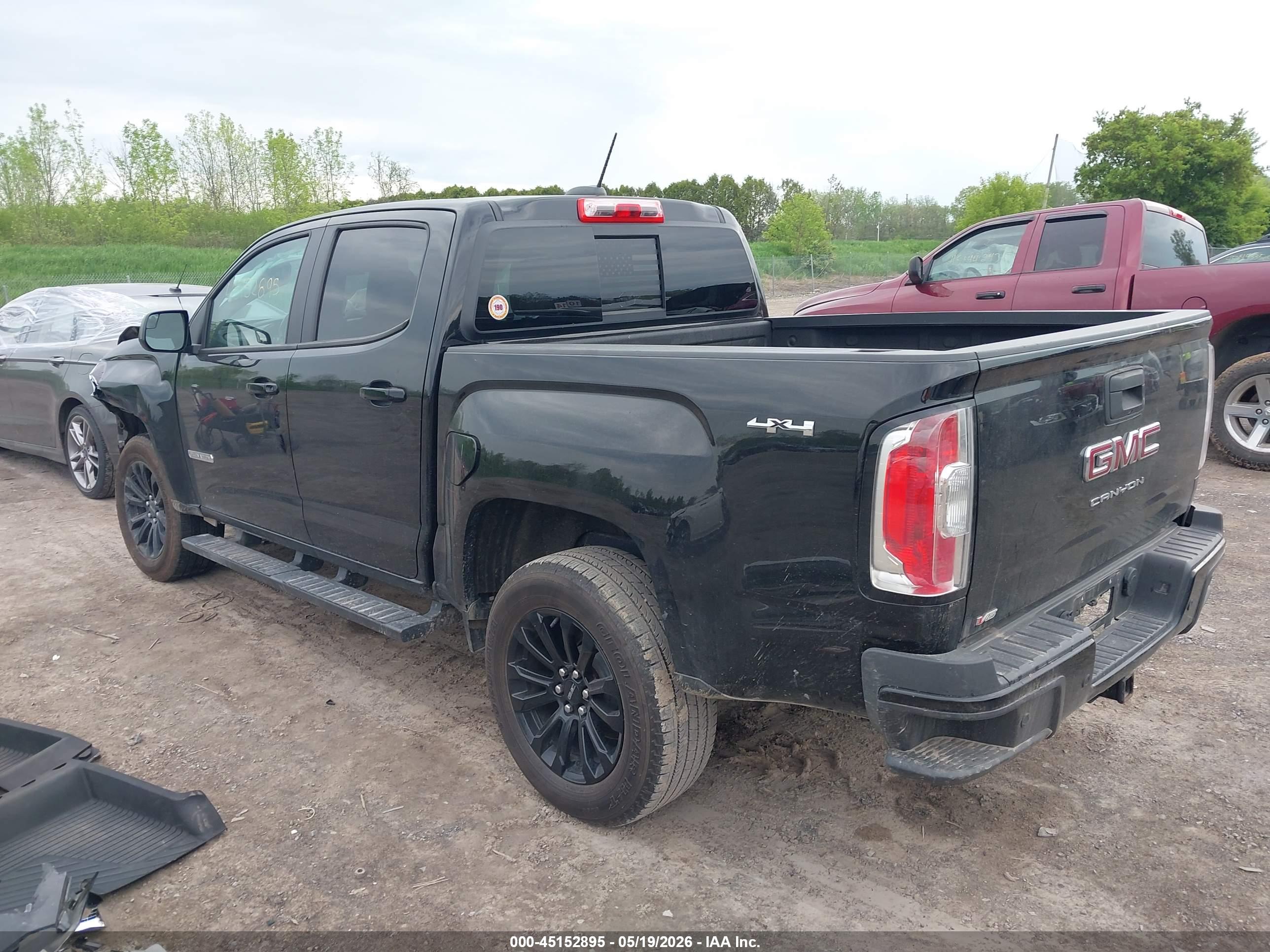 GMC CANYON image 3