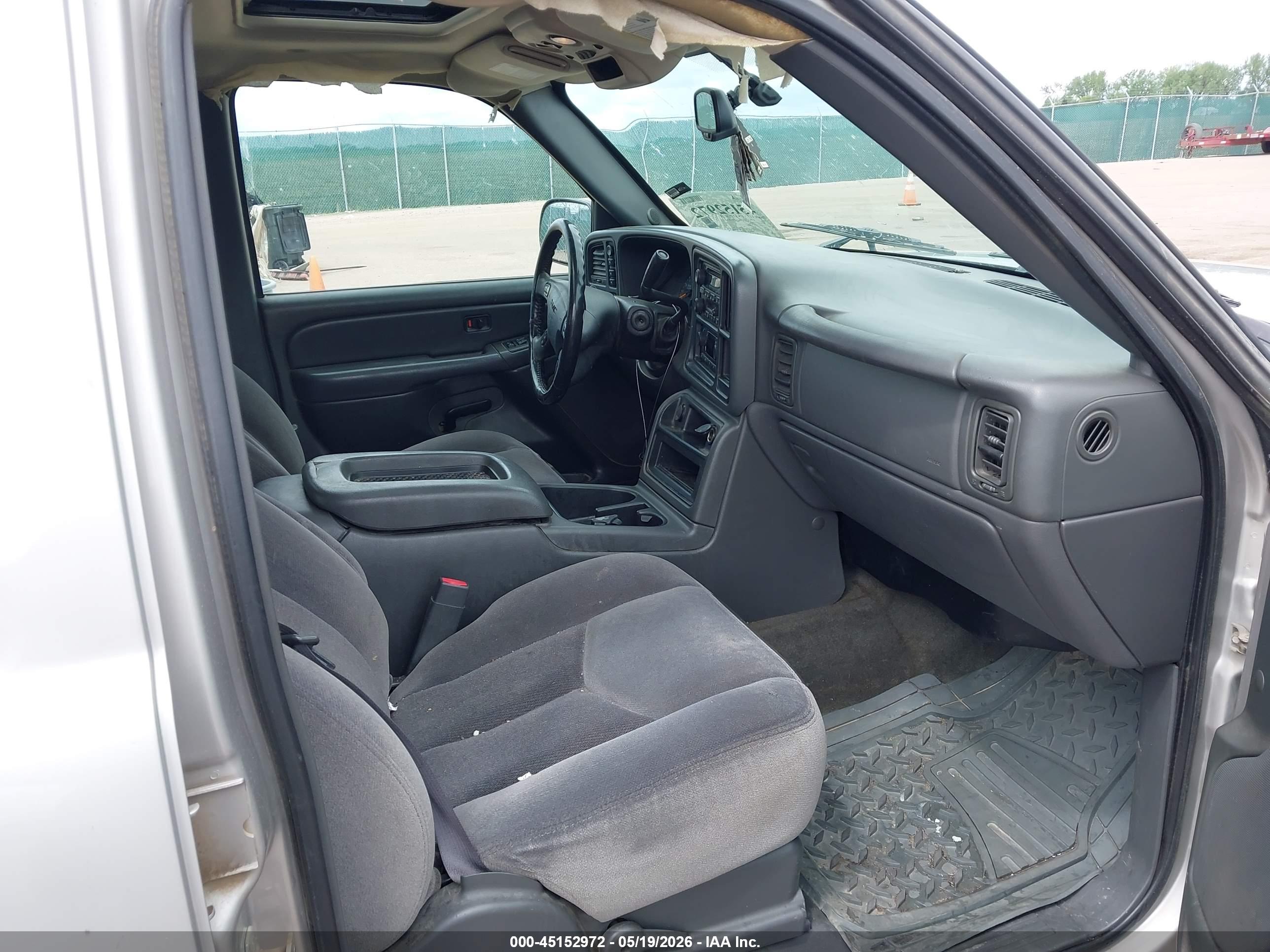 GMC SIERRA image 5