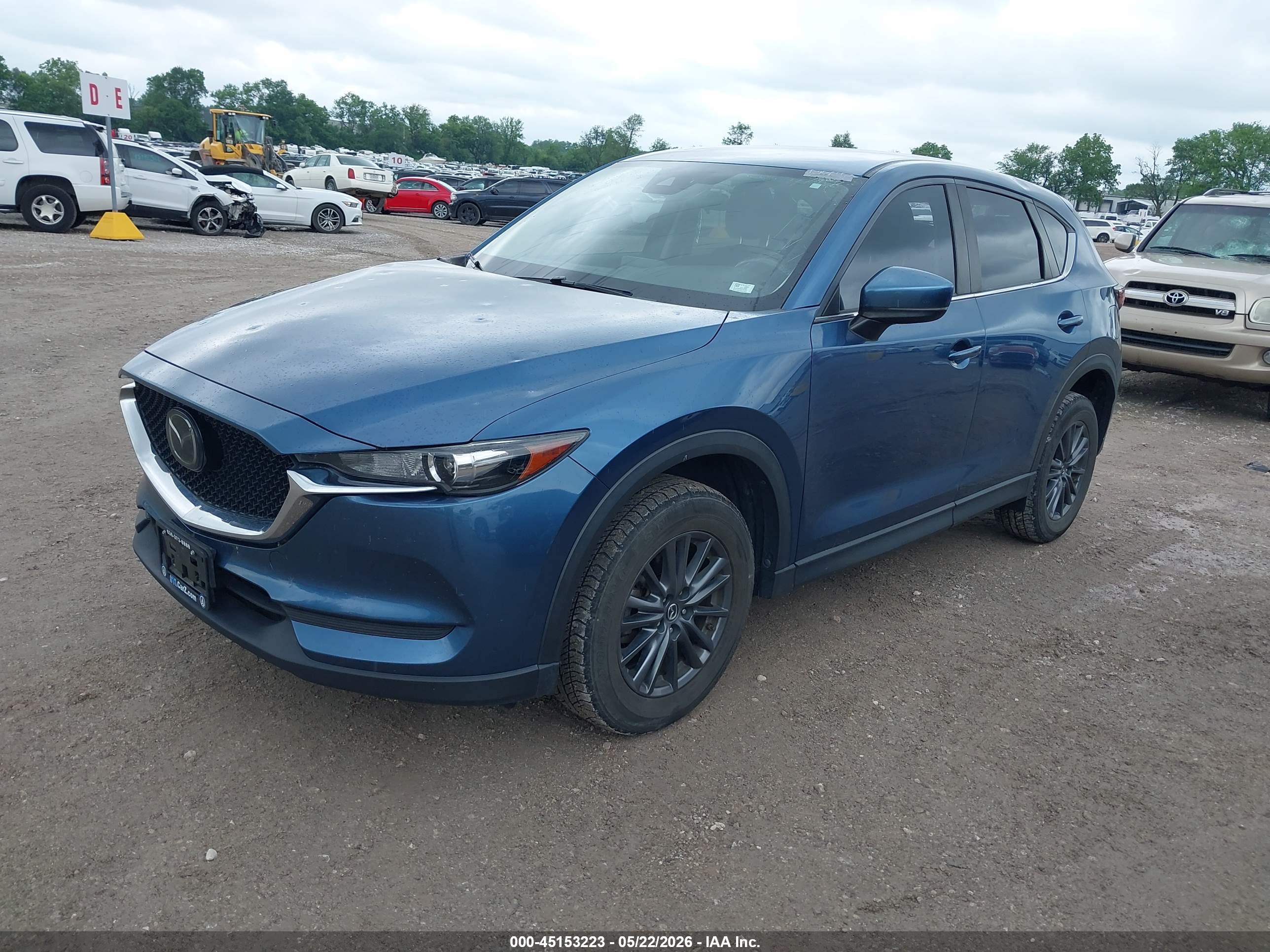 MAZDA CX-5 image 2