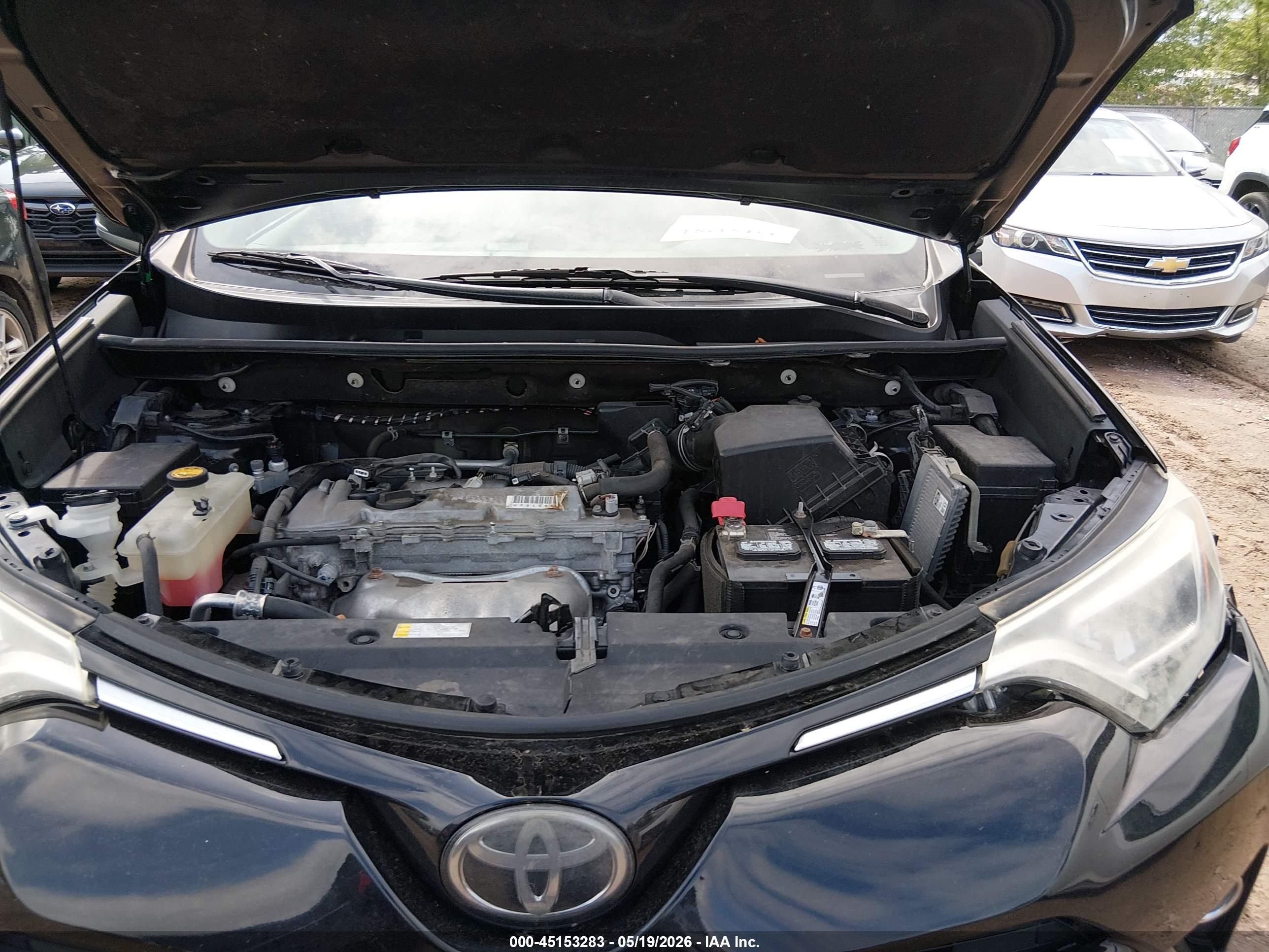 TOYOTA RAV4 image 10