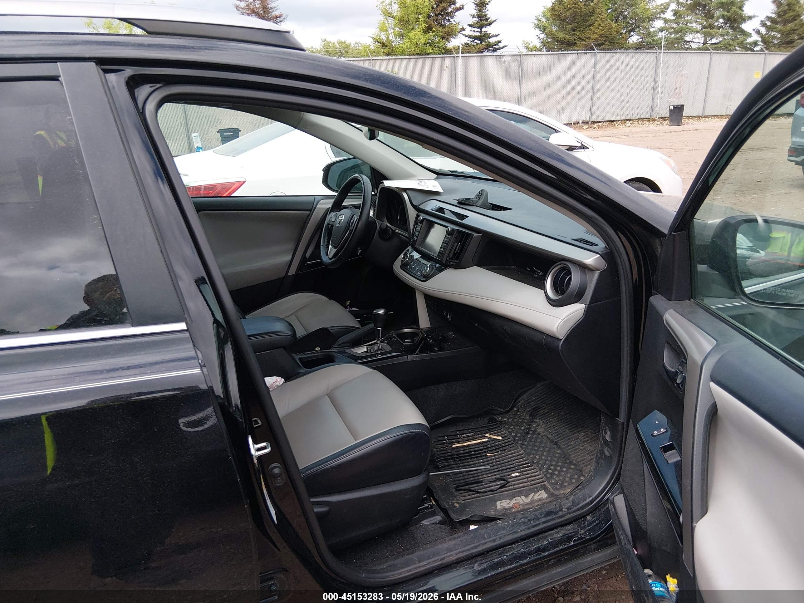 TOYOTA RAV4 image 5