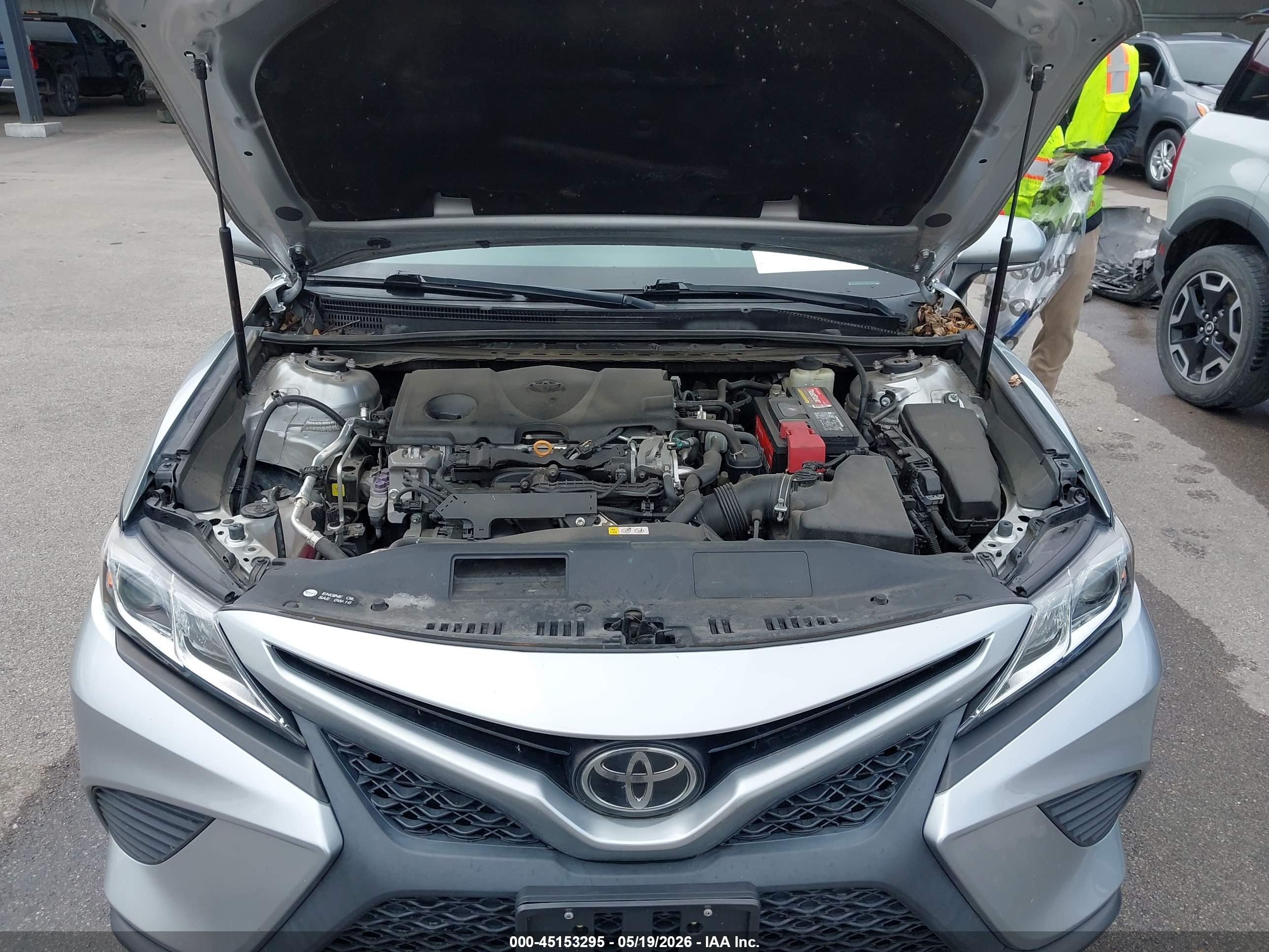 TOYOTA CAMRY image 10