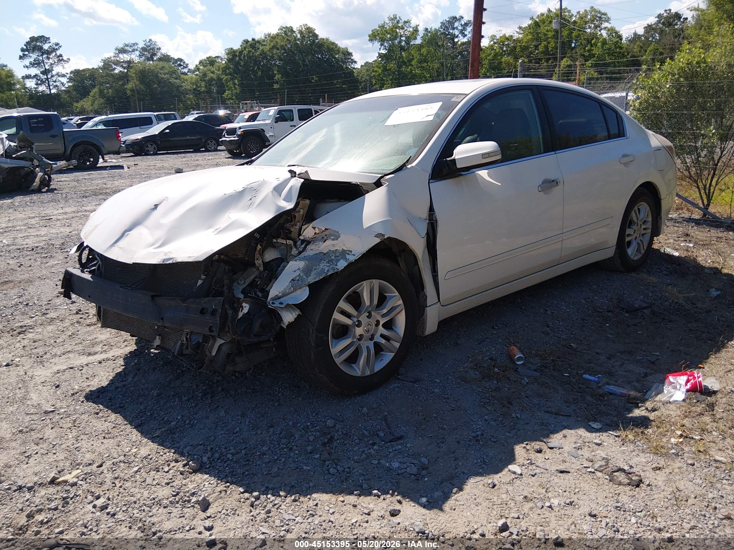 NISSAN ALTIMA image 2