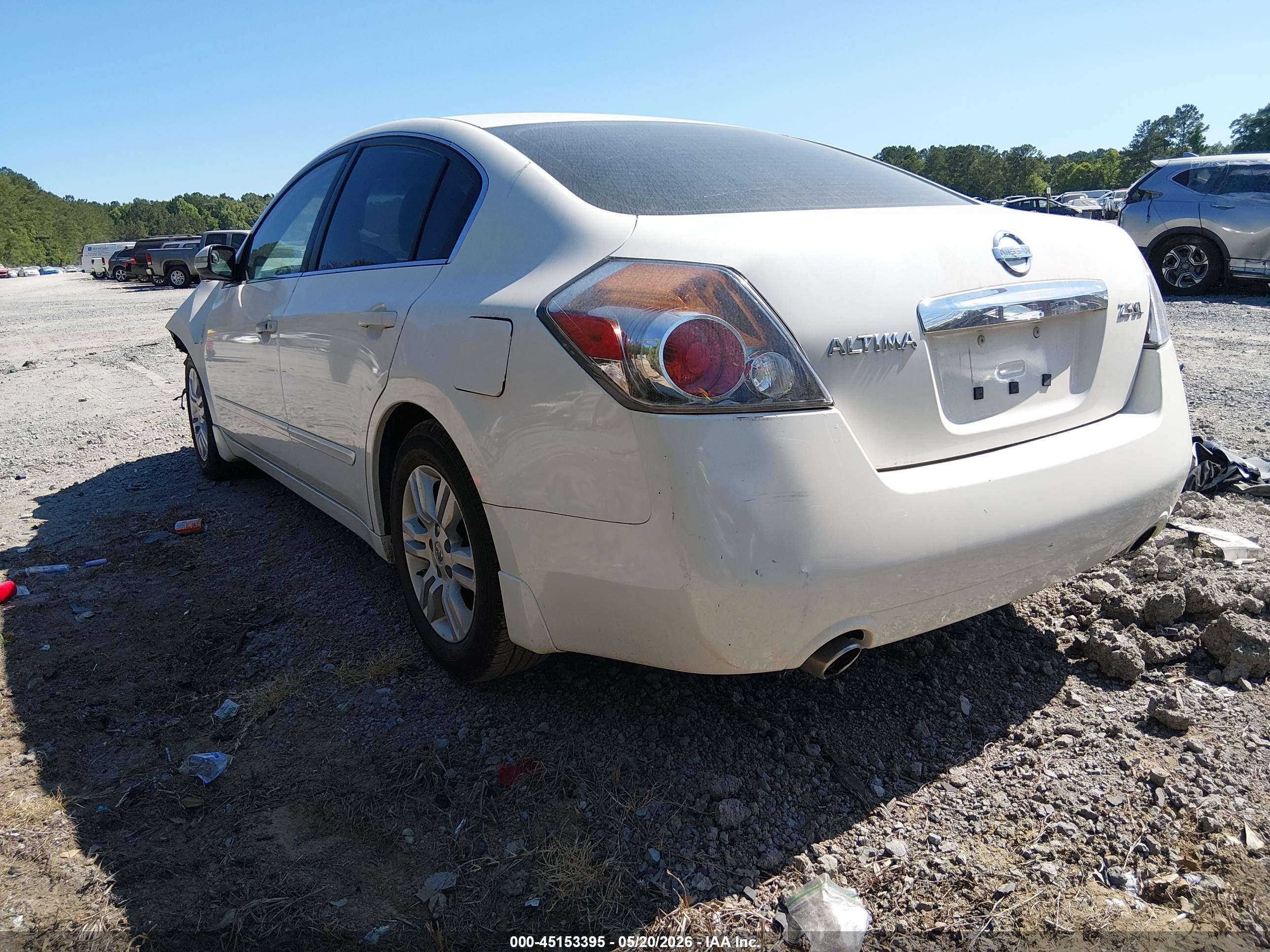 NISSAN ALTIMA image 3