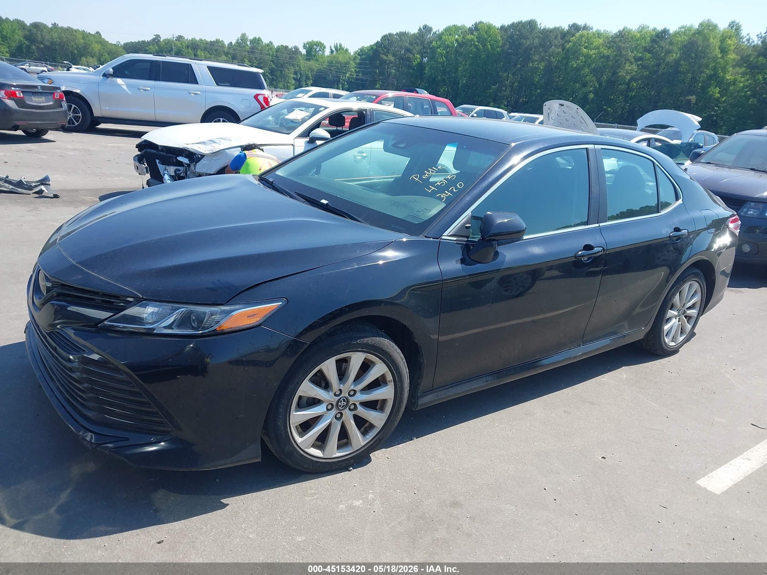 TOYOTA CAMRY image 2