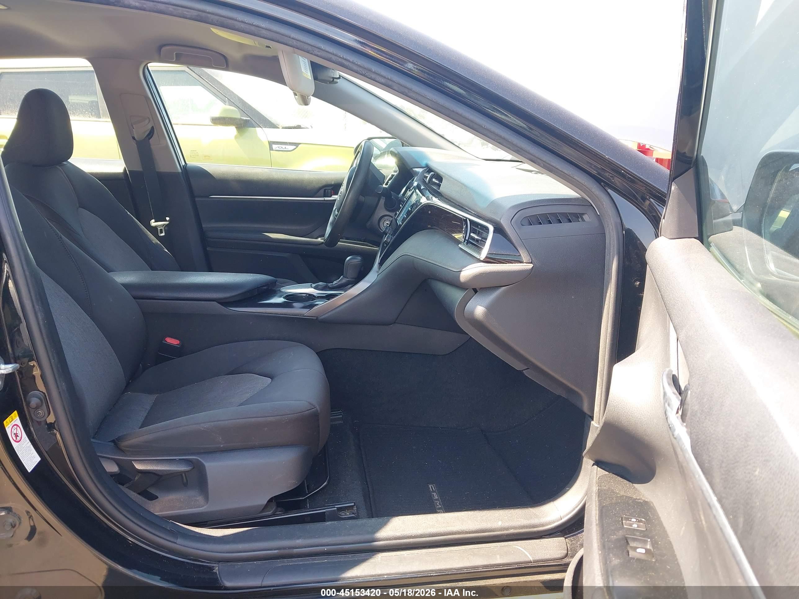 TOYOTA CAMRY image 5