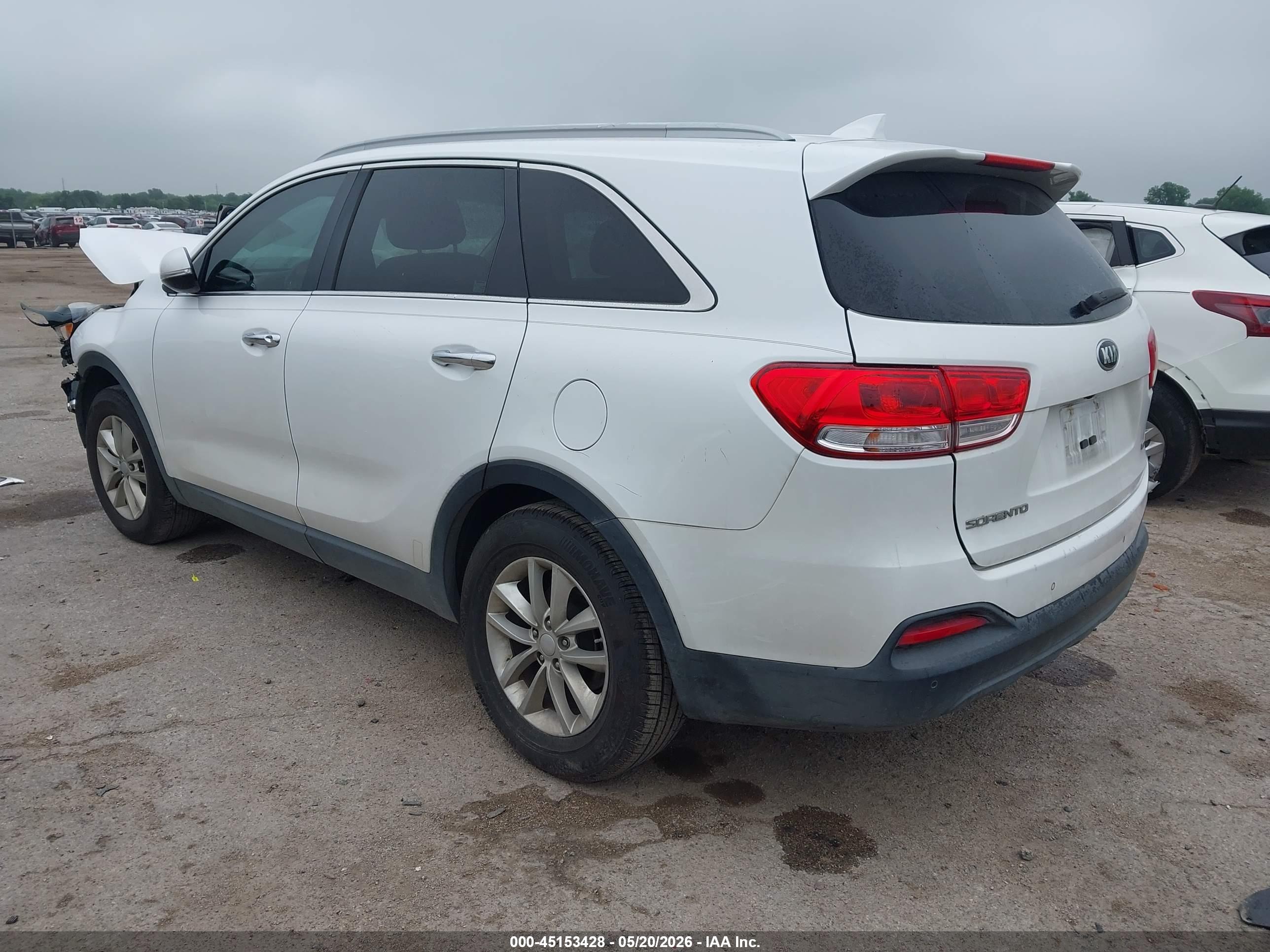 KIA SORENTO image 3