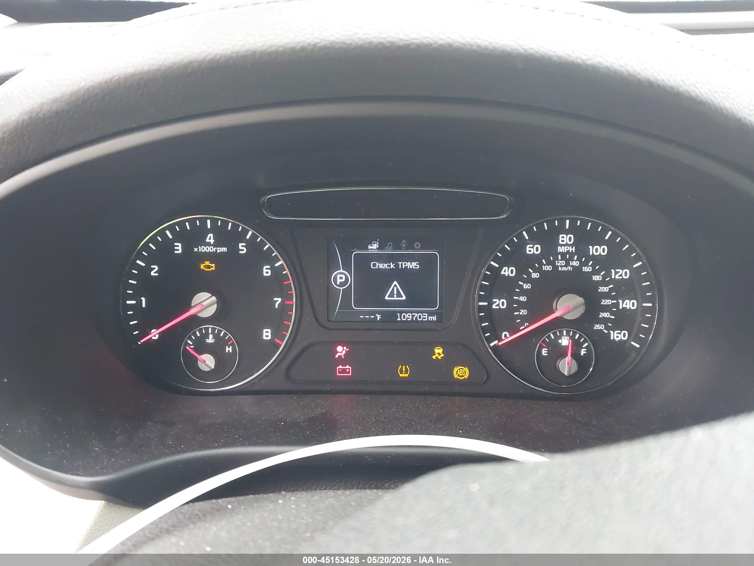 KIA SORENTO image 7