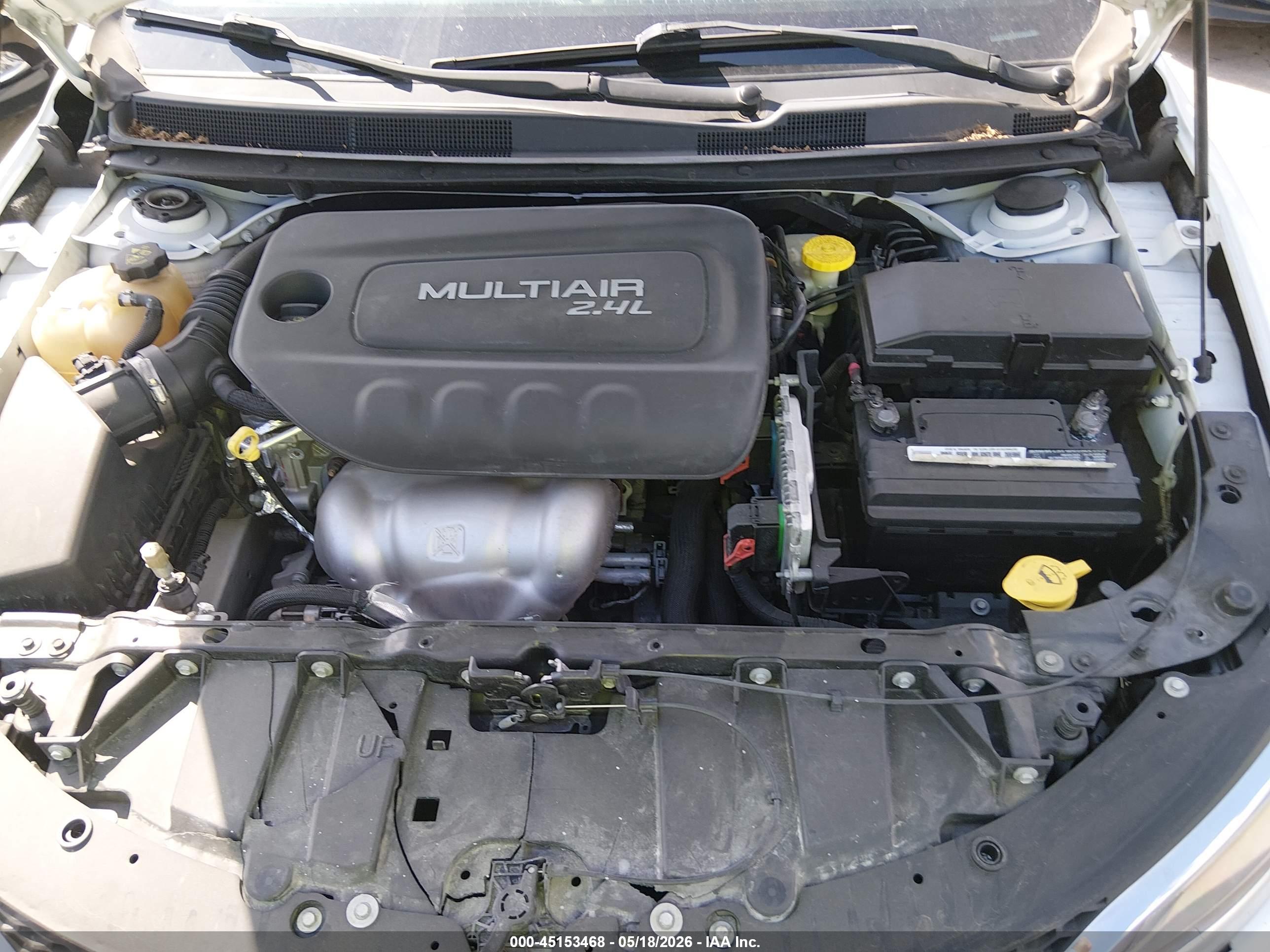 CHRYSLER 200 image 10