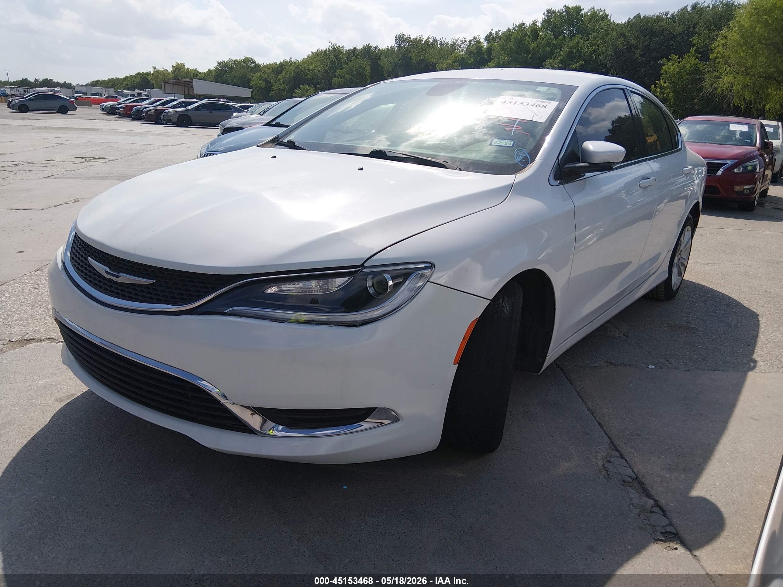 CHRYSLER 200 image 2
