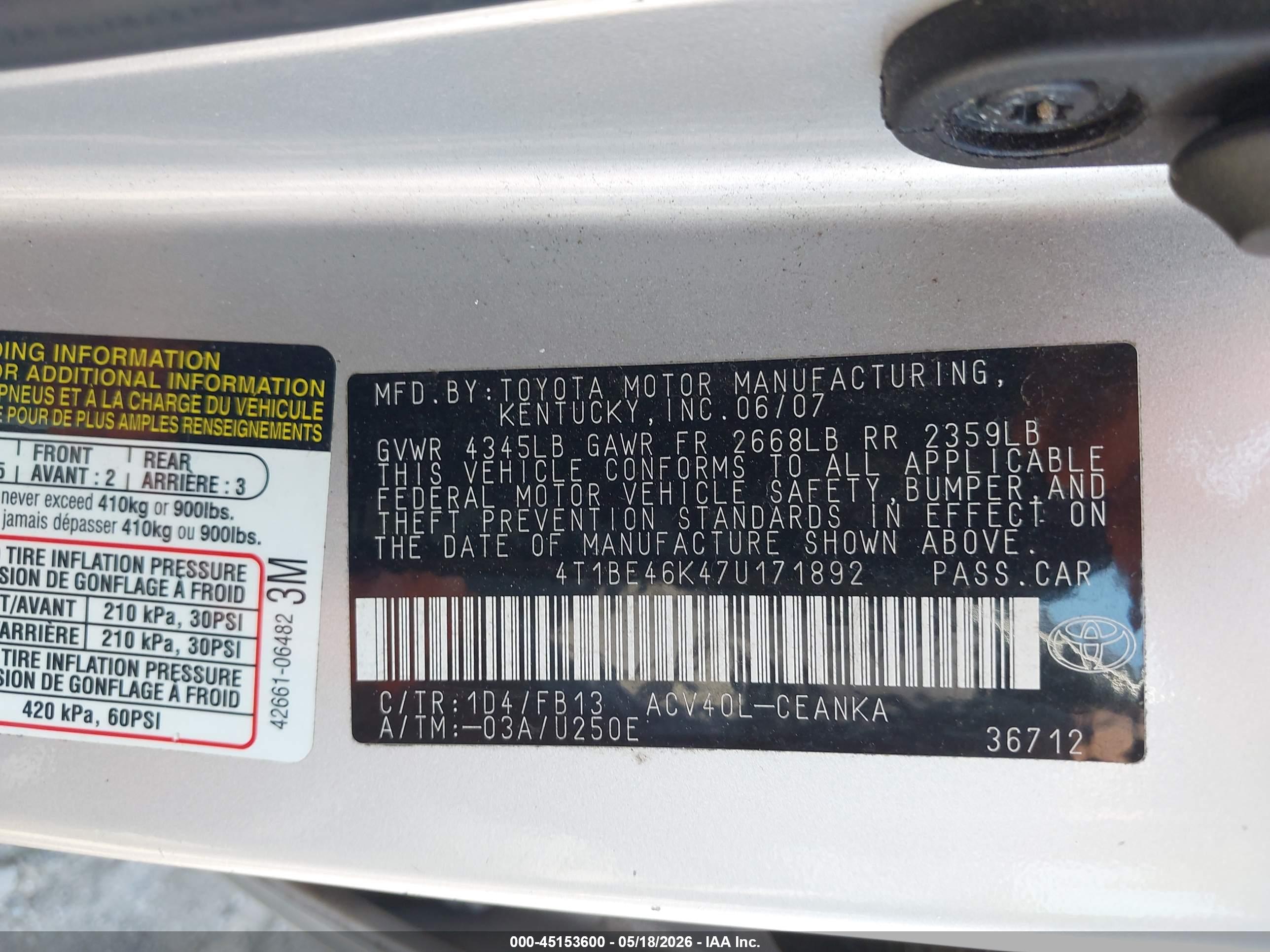 TOYOTA CAMRY image 9