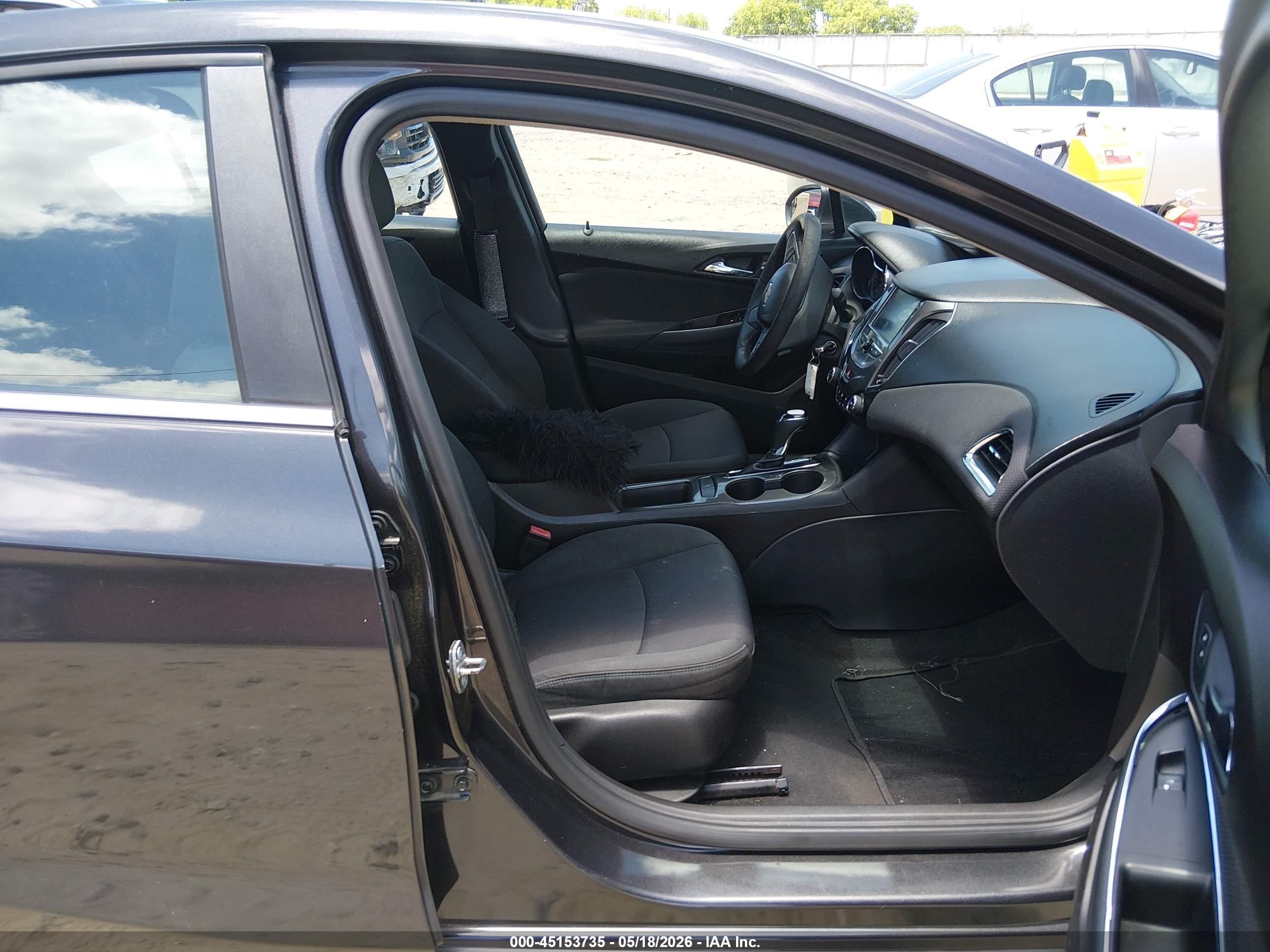 CHEVROLET CRUZE image 5