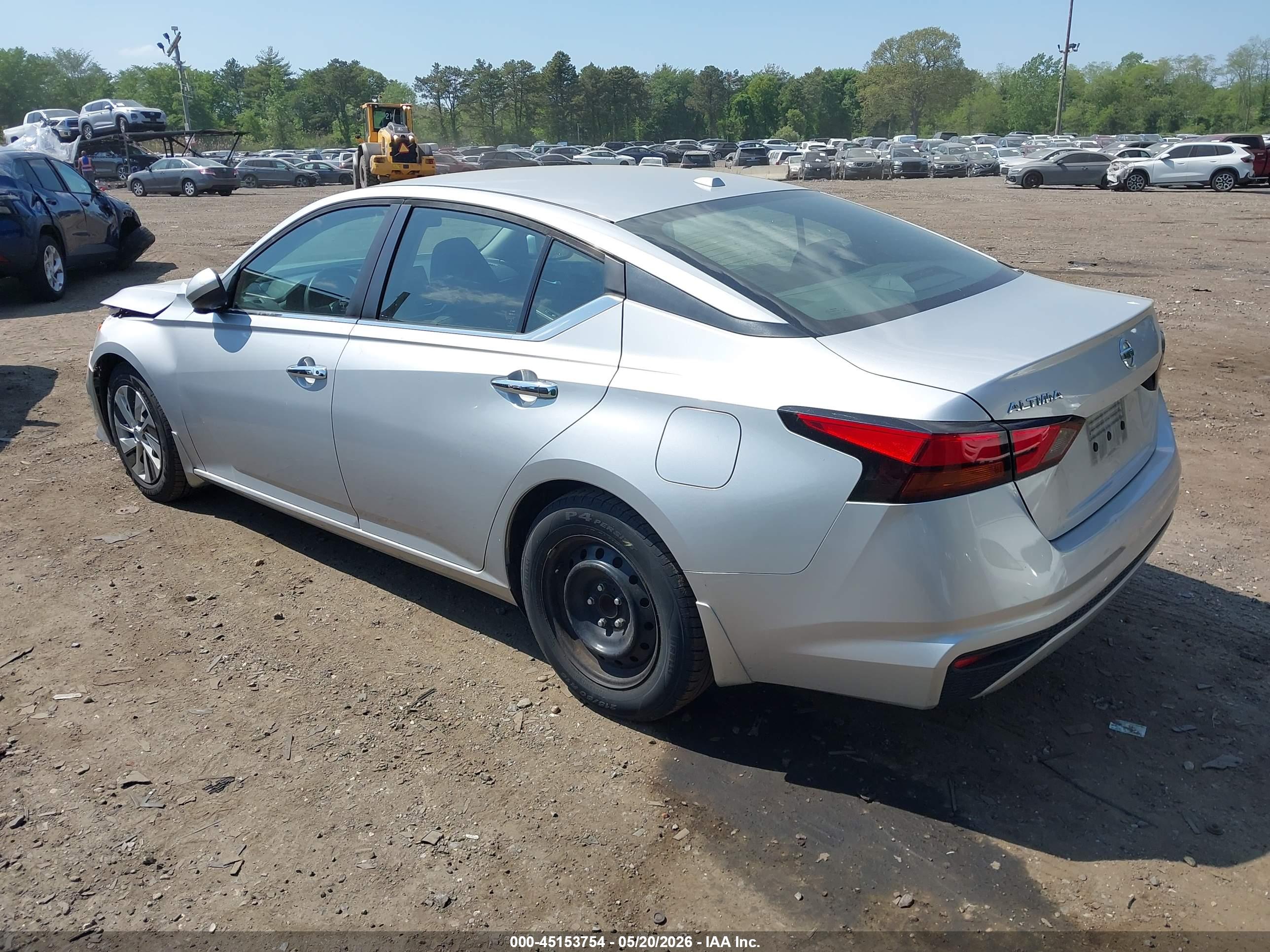NISSAN ALTIMA image 3