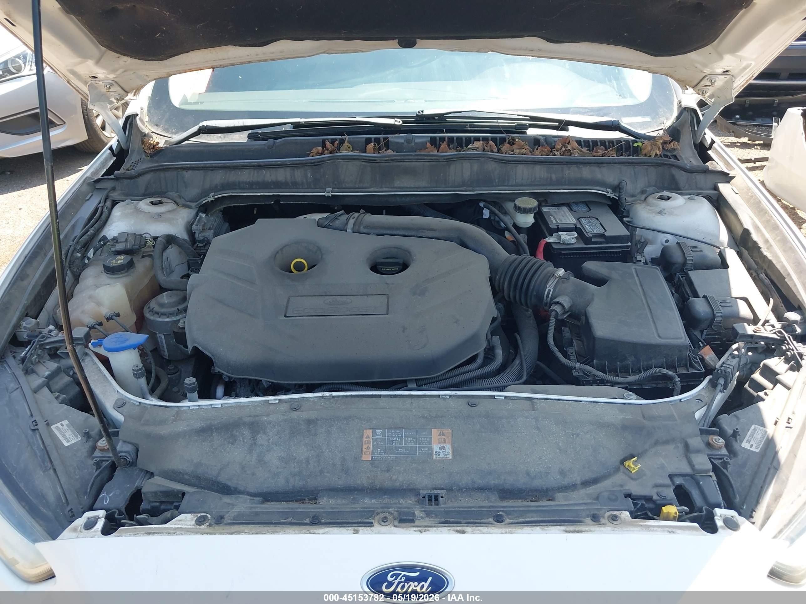 FORD FUSION image 10