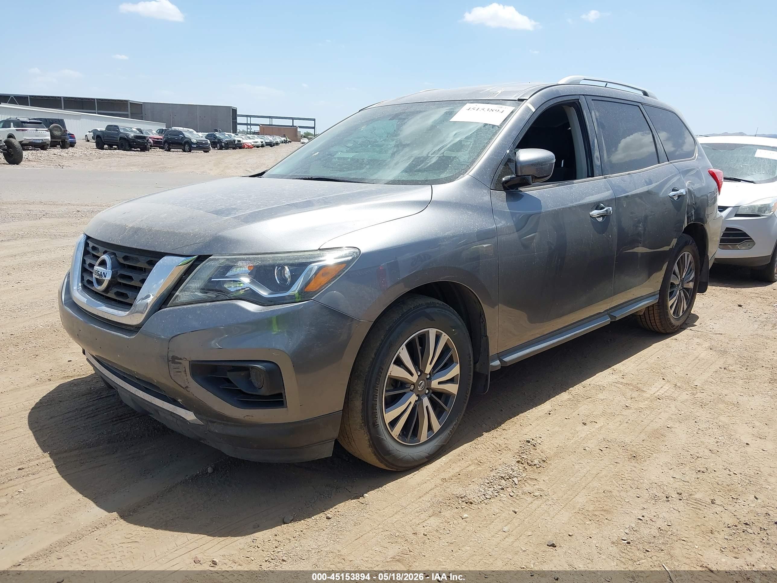 NISSAN PATHFINDER image 2