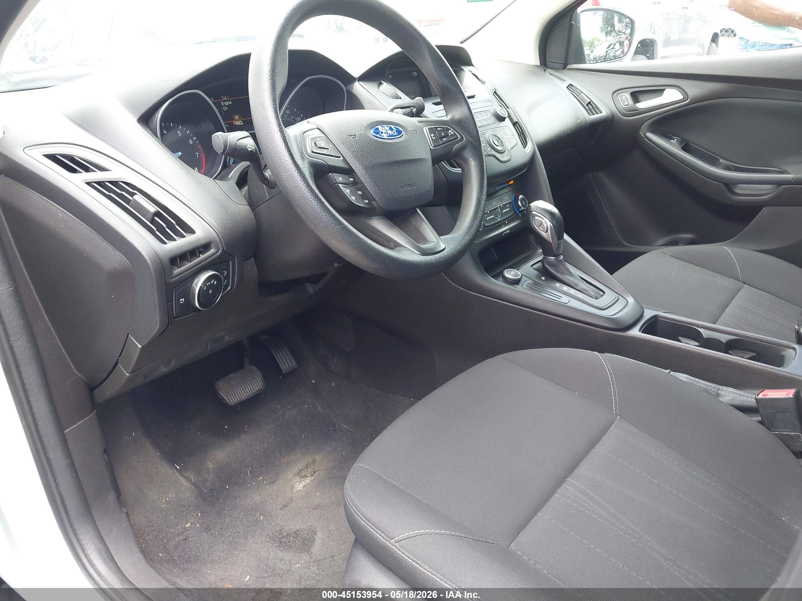 FORD FOCUS image 5