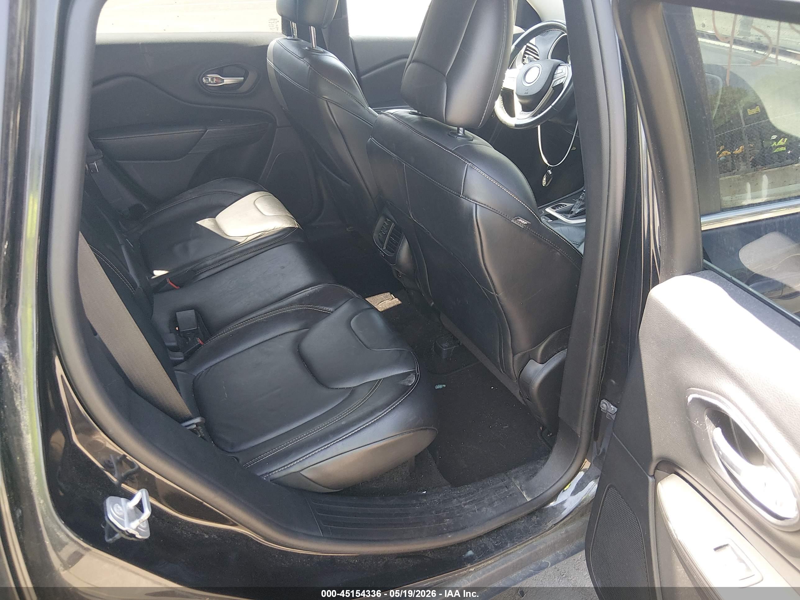 JEEP CHEROKEE image 8
