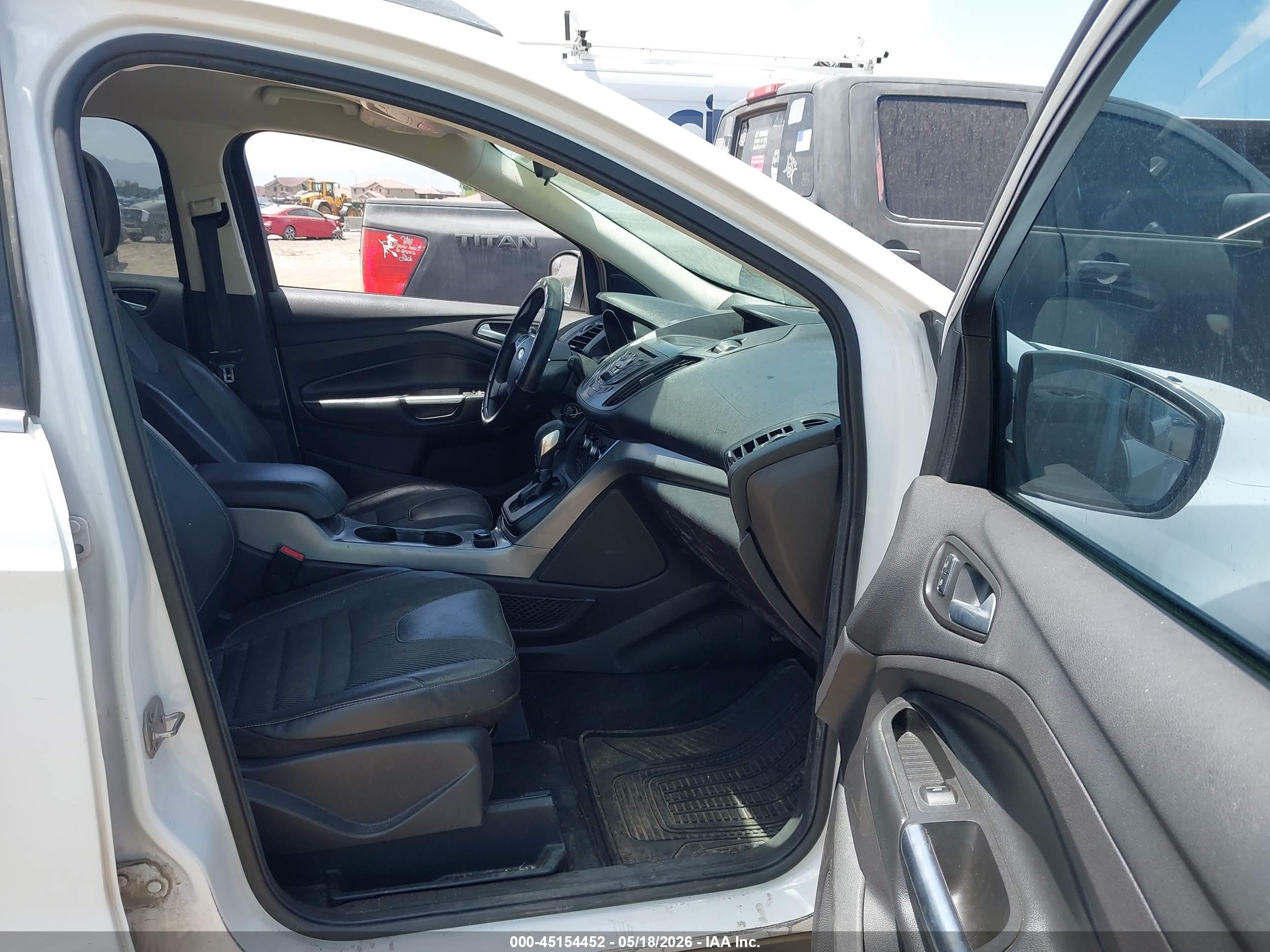 FORD ESCAPE image 5
