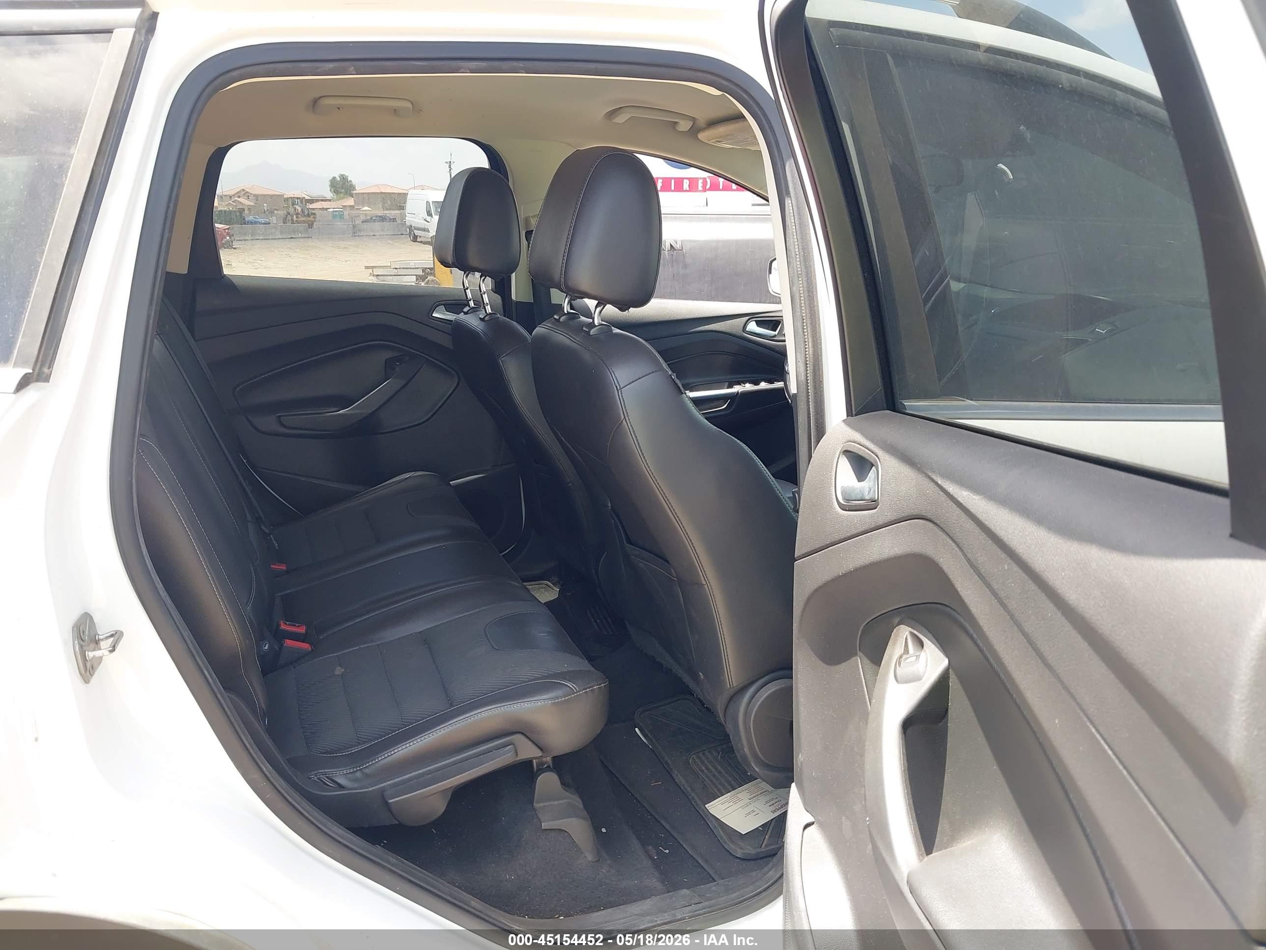 FORD ESCAPE image 8