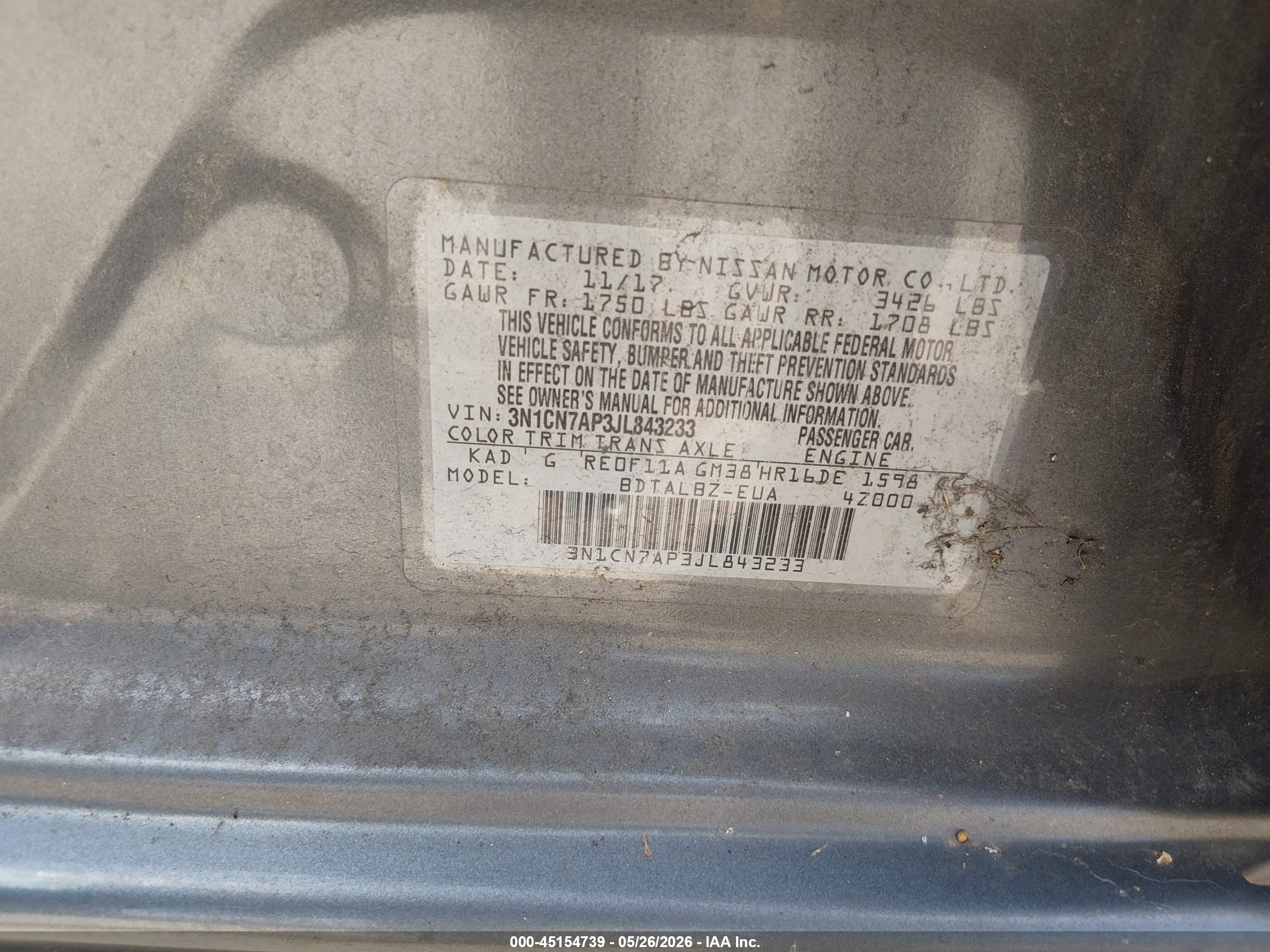 NISSAN VERSA image 9