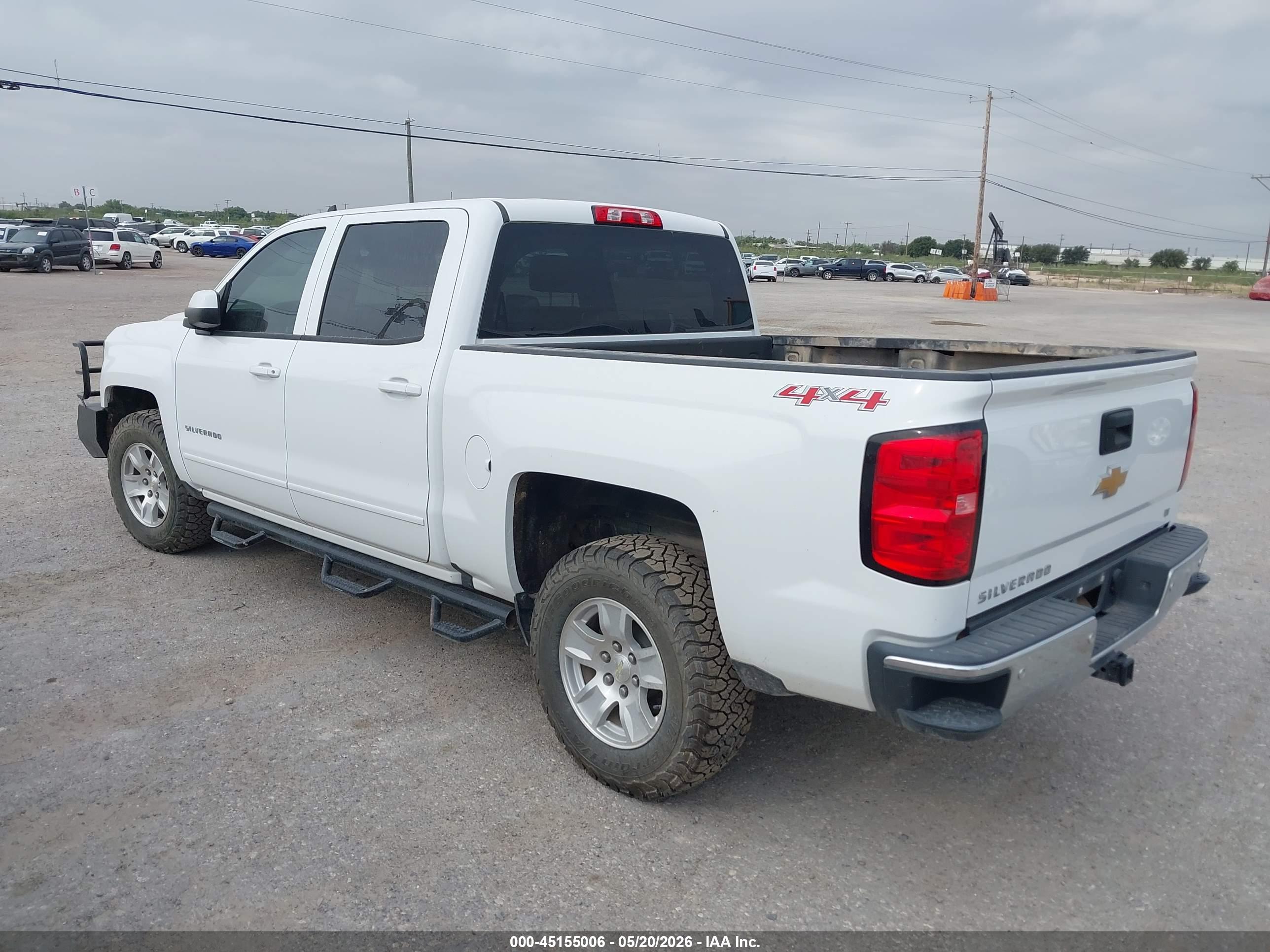CHEVROLET SILVERADO image 3