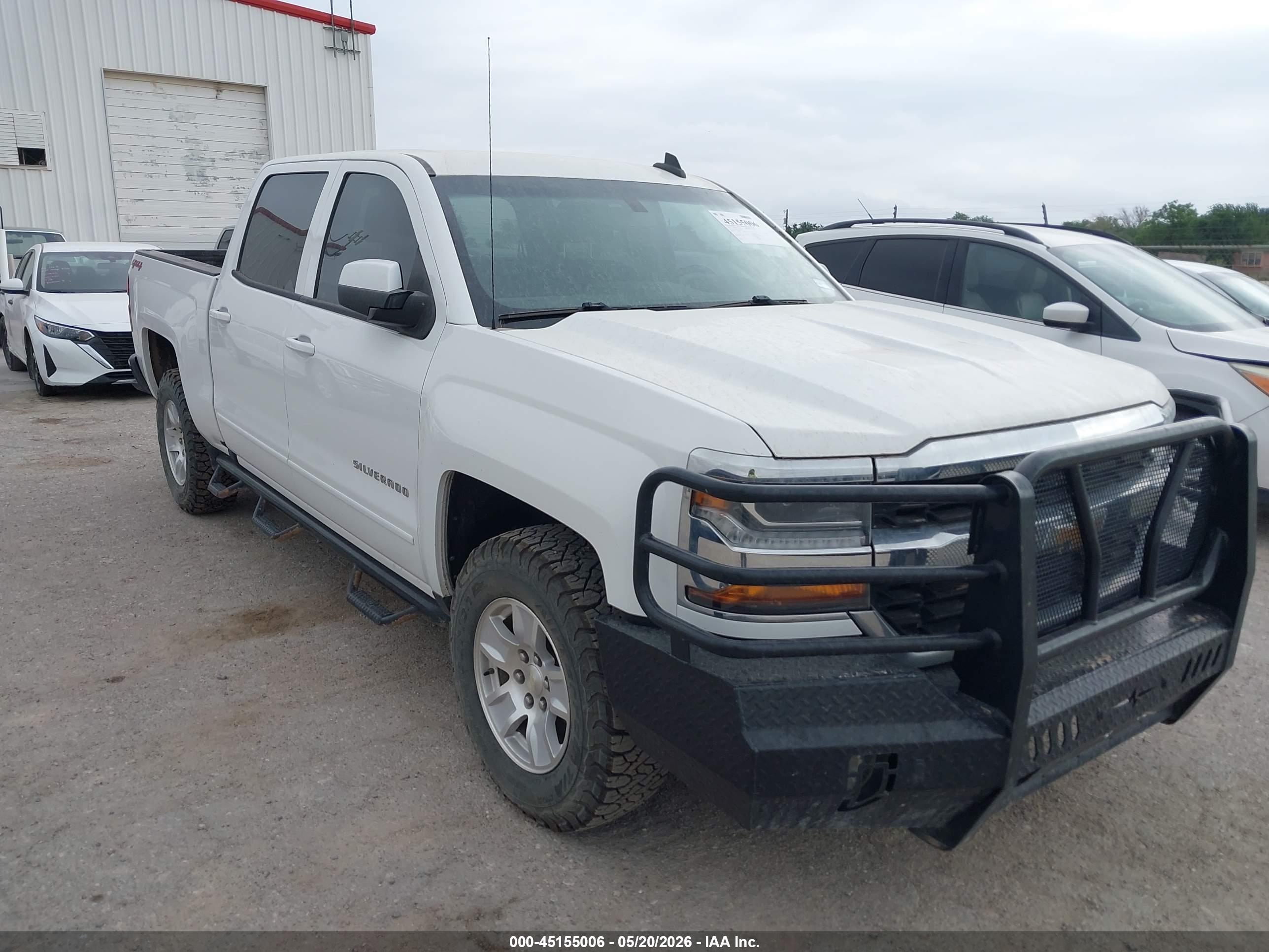 CHEVROLET SILVERADO image 6