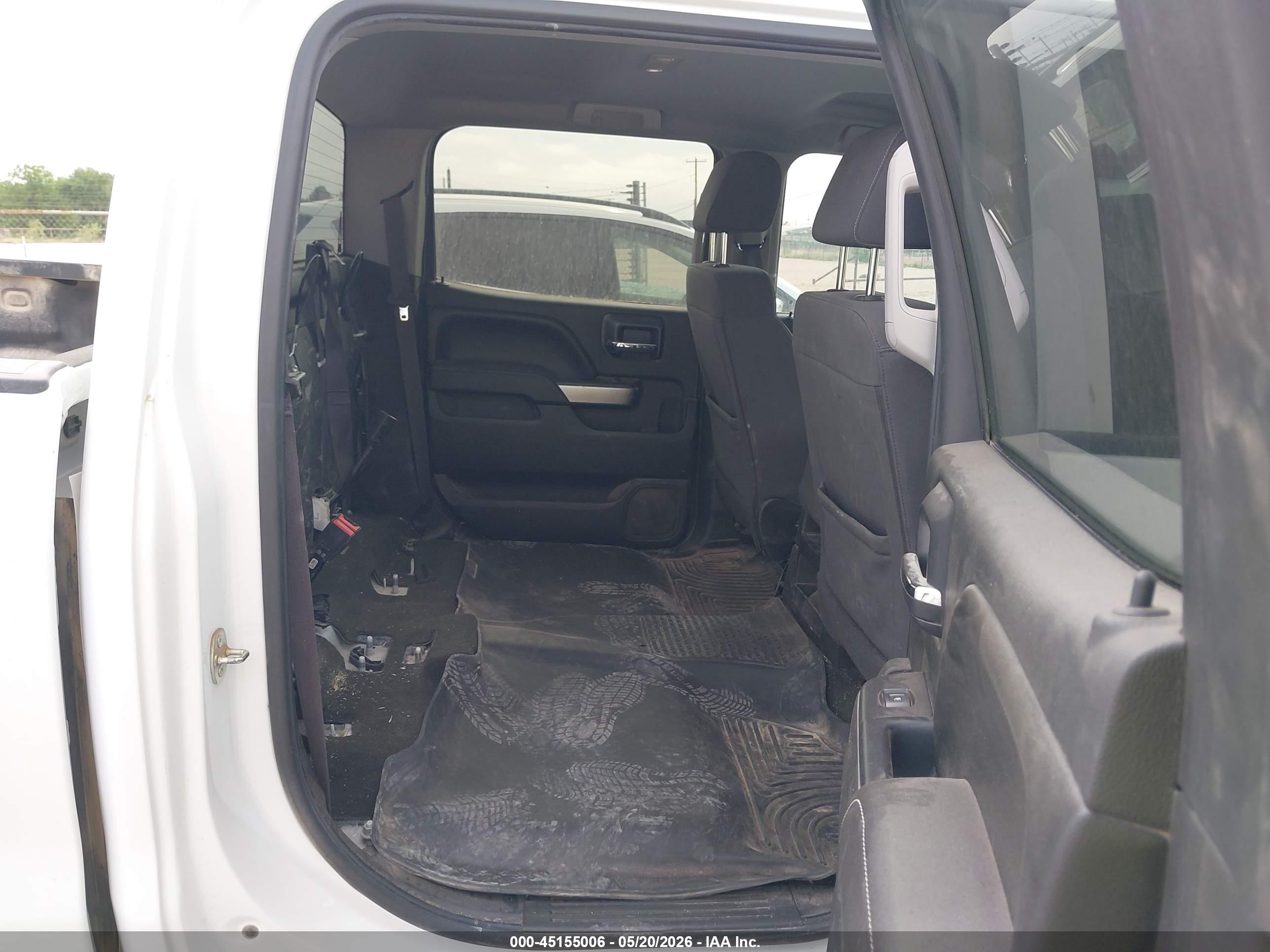 CHEVROLET SILVERADO image 8