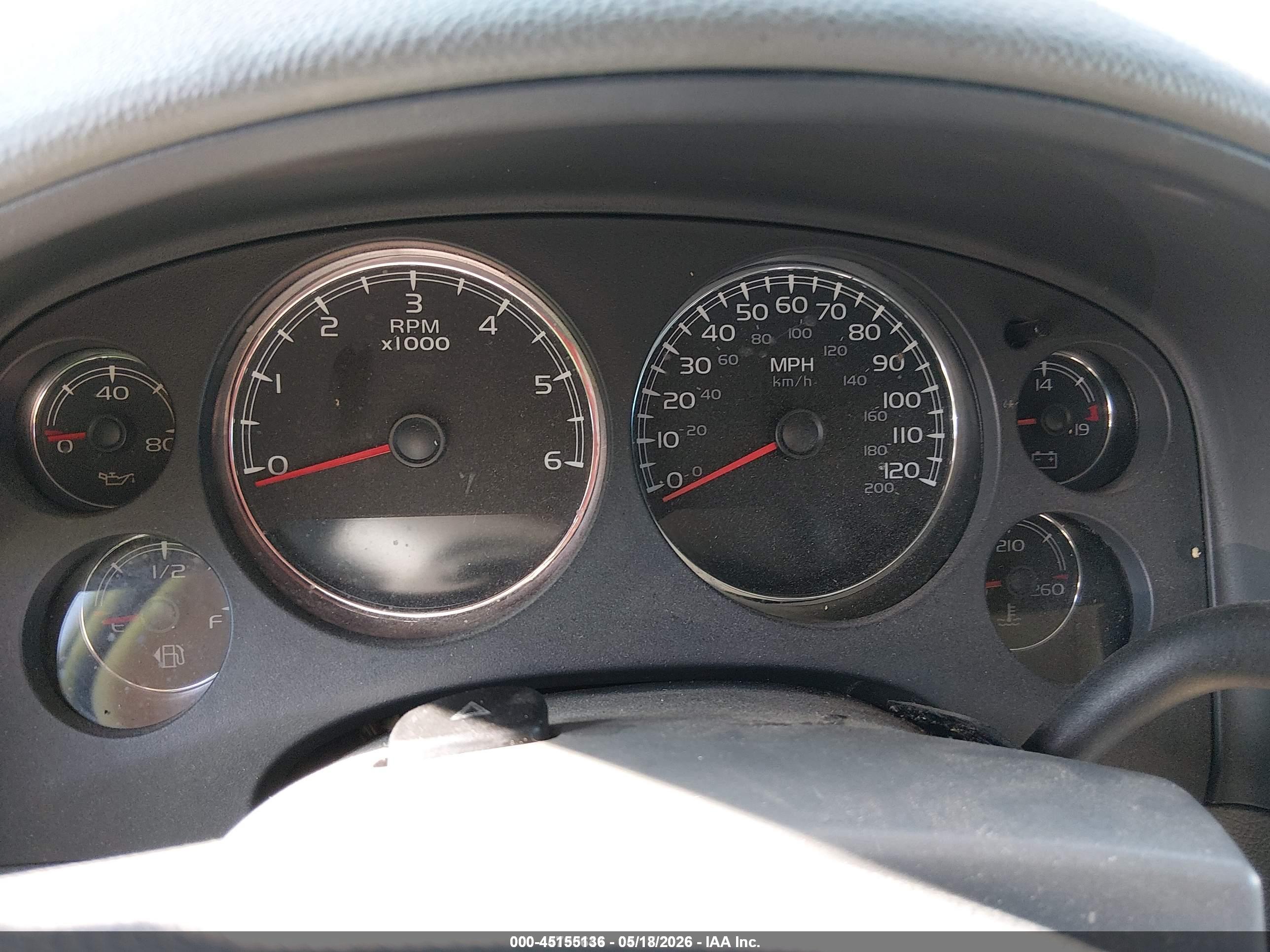 CHEVROLET SUBURBAN image 7