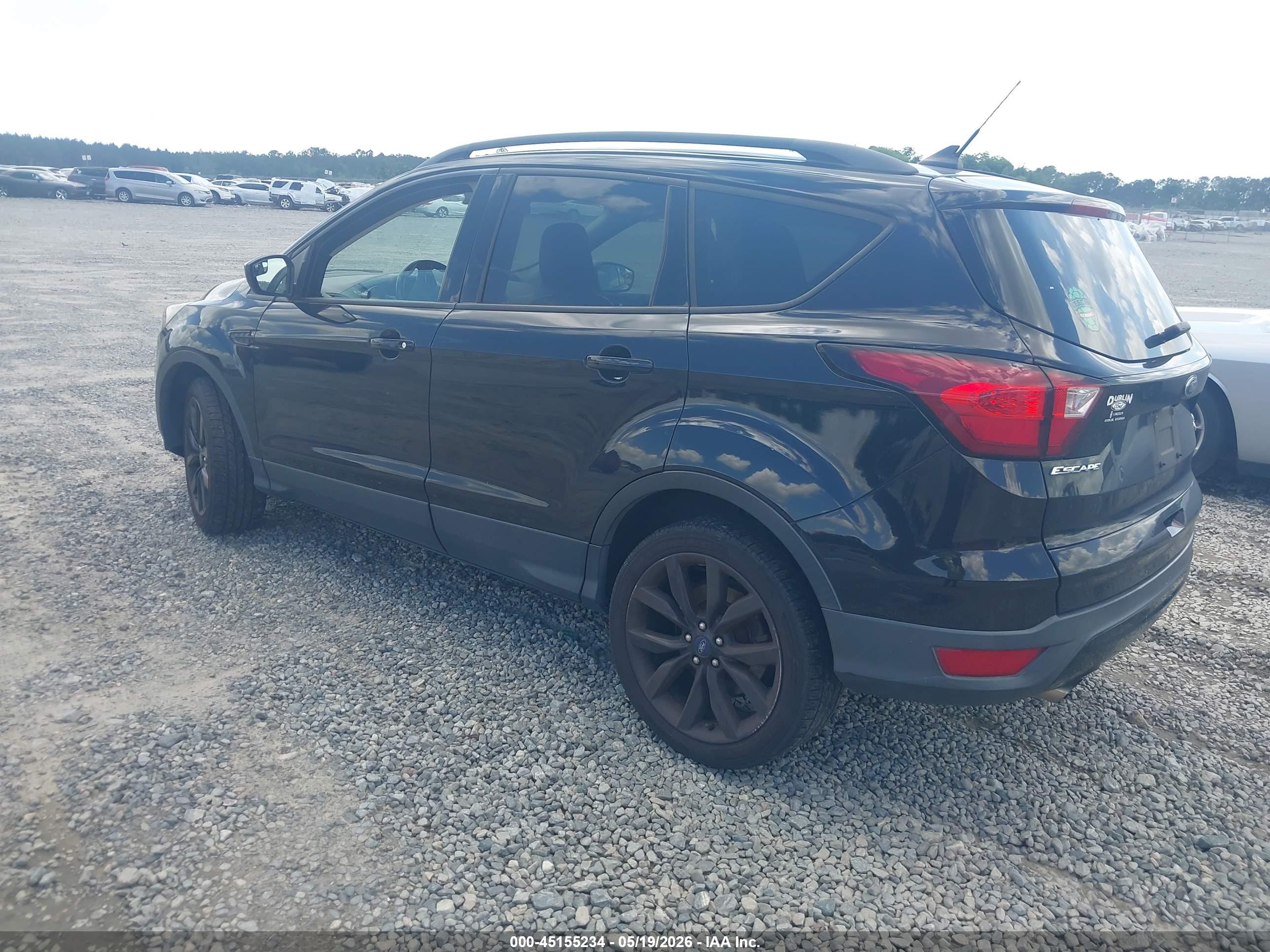 FORD ESCAPE image 3