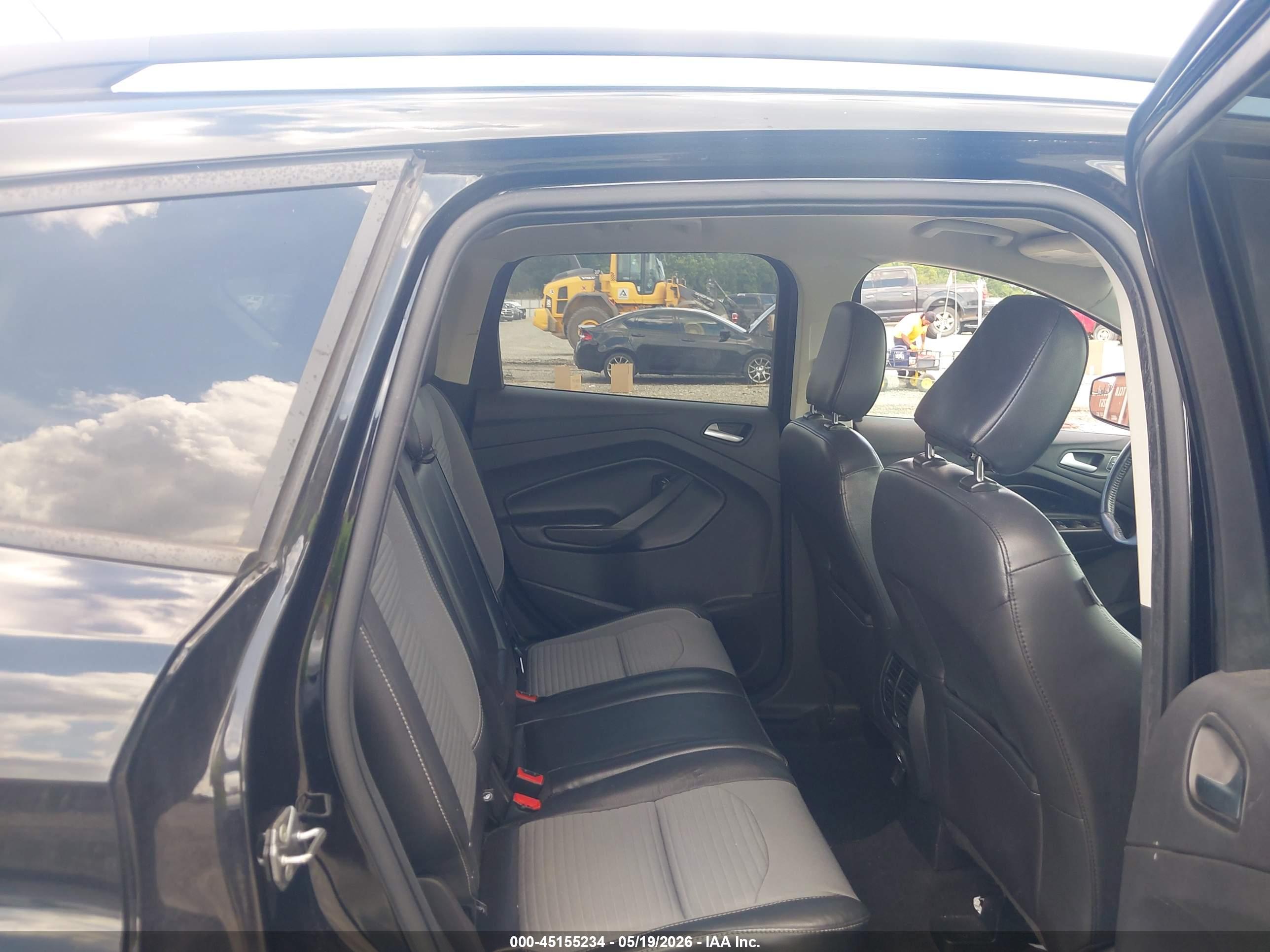FORD ESCAPE image 8