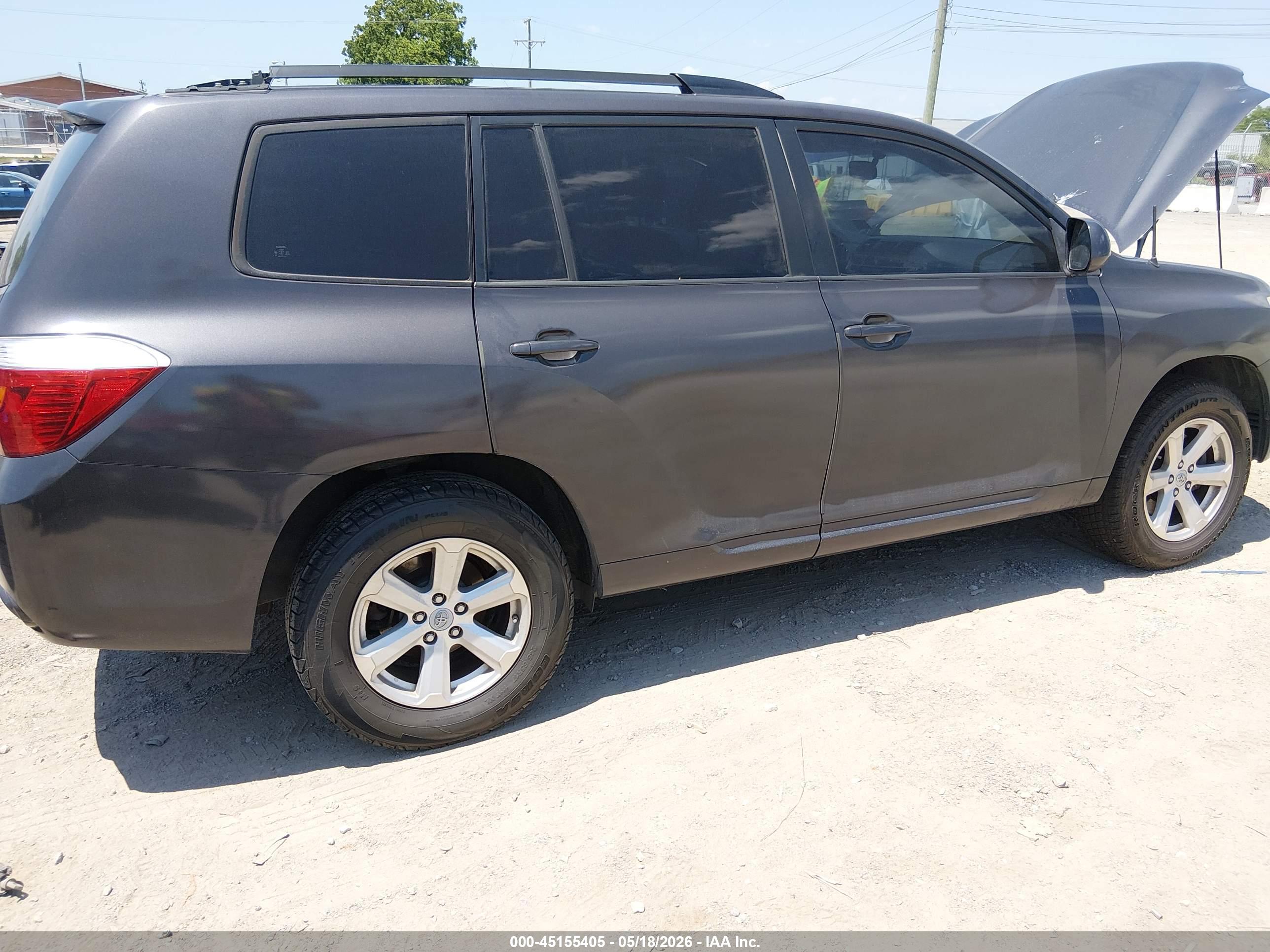 TOYOTA HIGHLANDER image 4