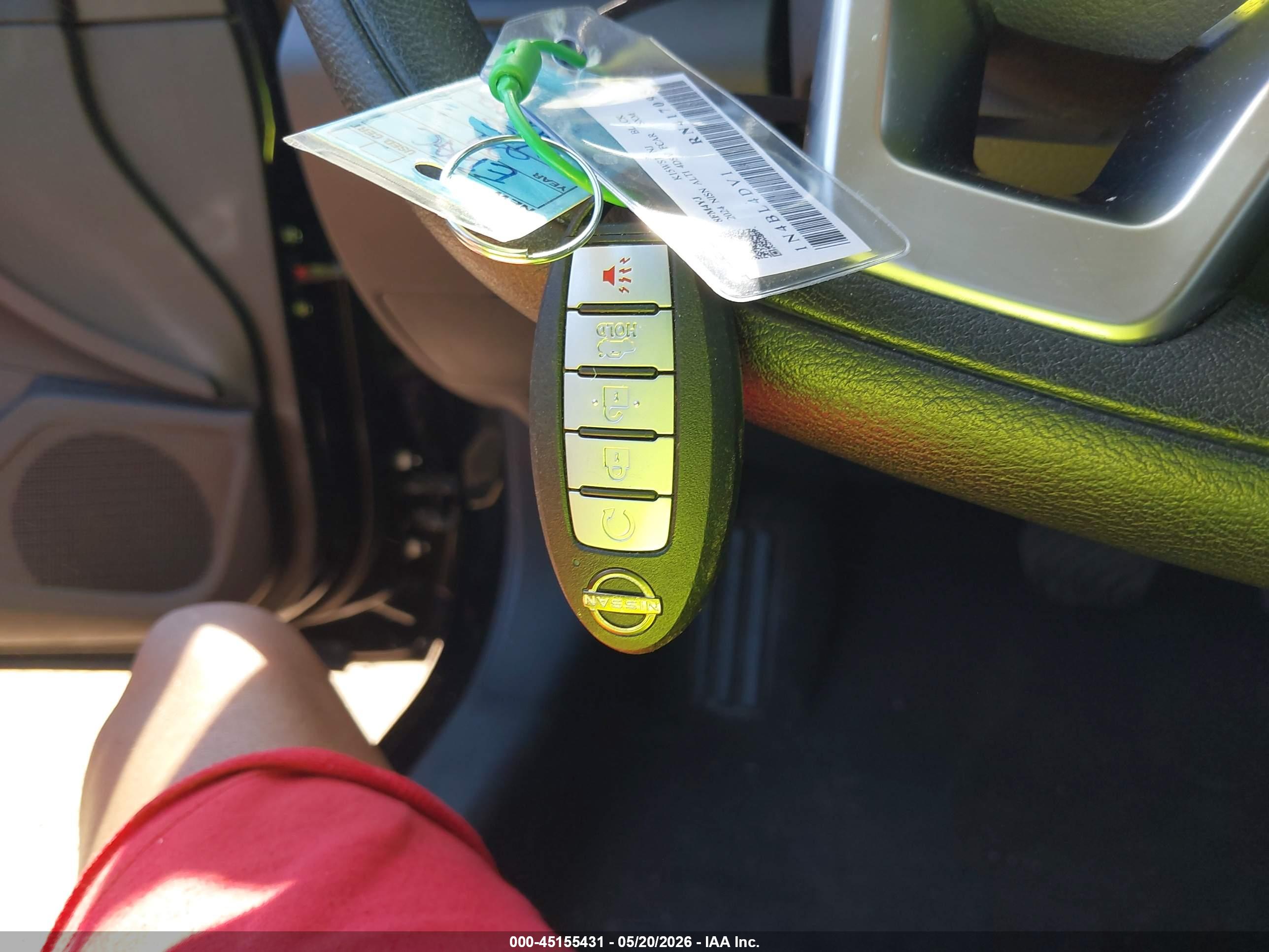 NISSAN ALTIMA image 11
